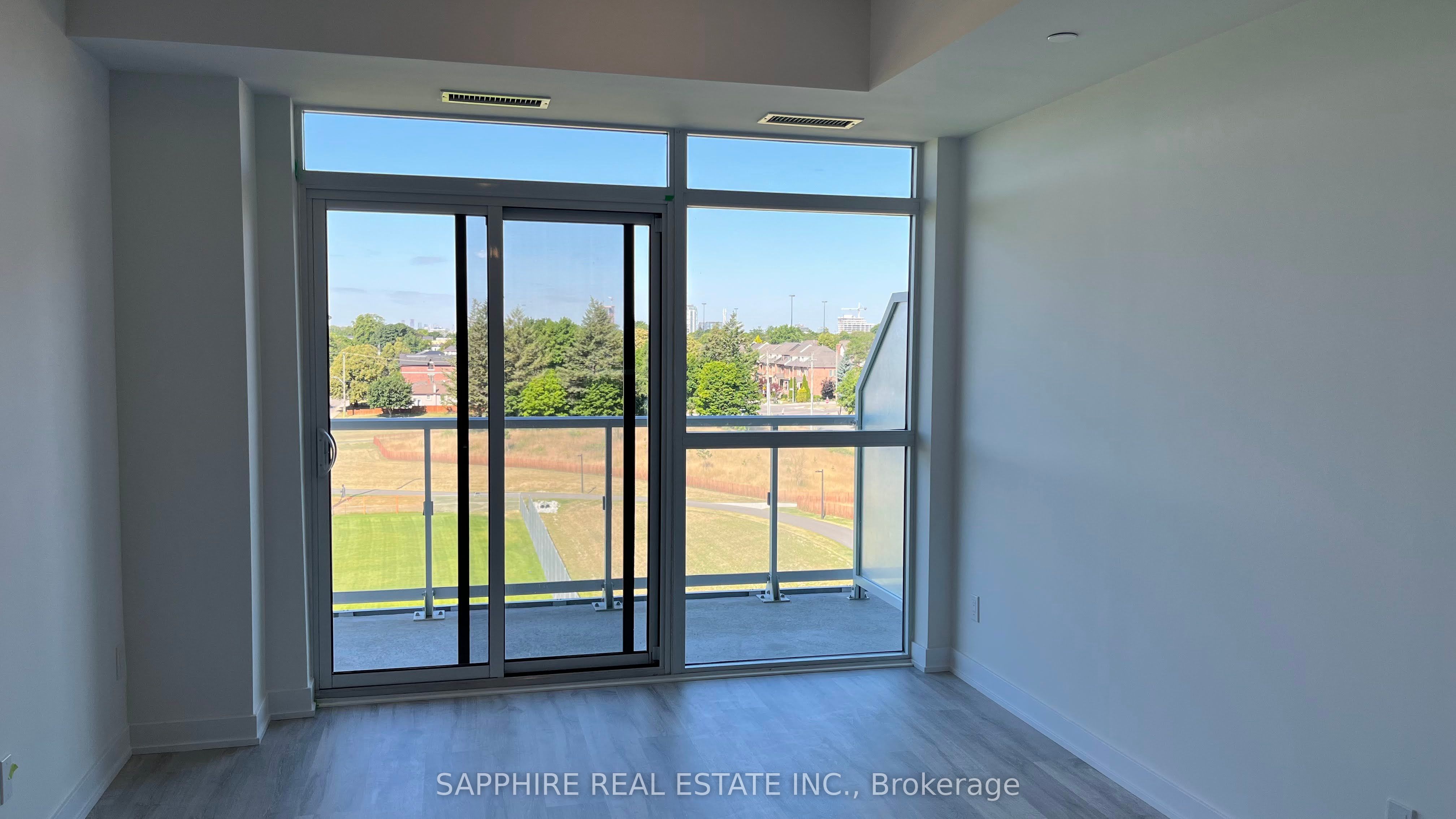 MLS #W12369352 image #17