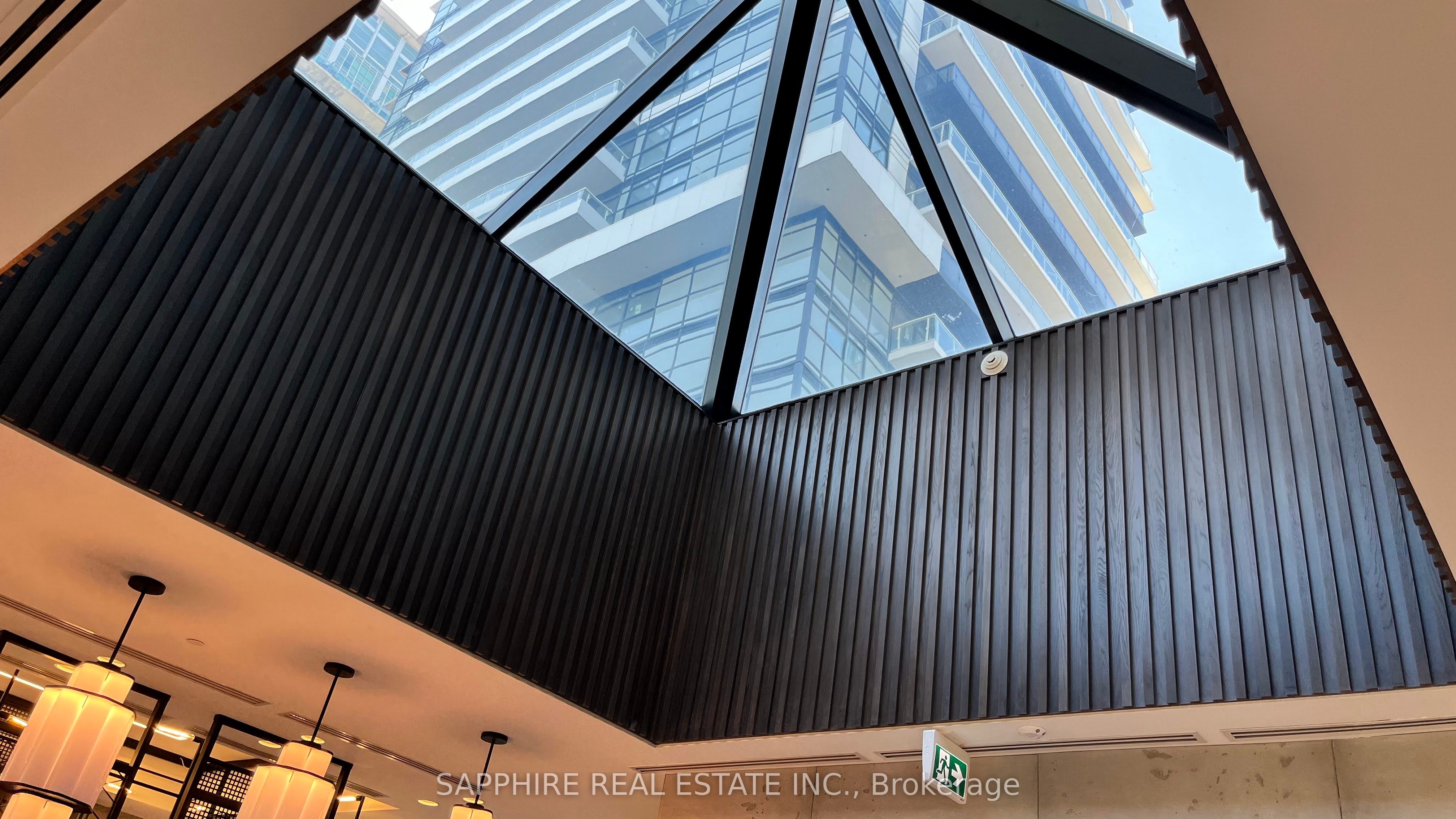 MLS #W12369352 image #28