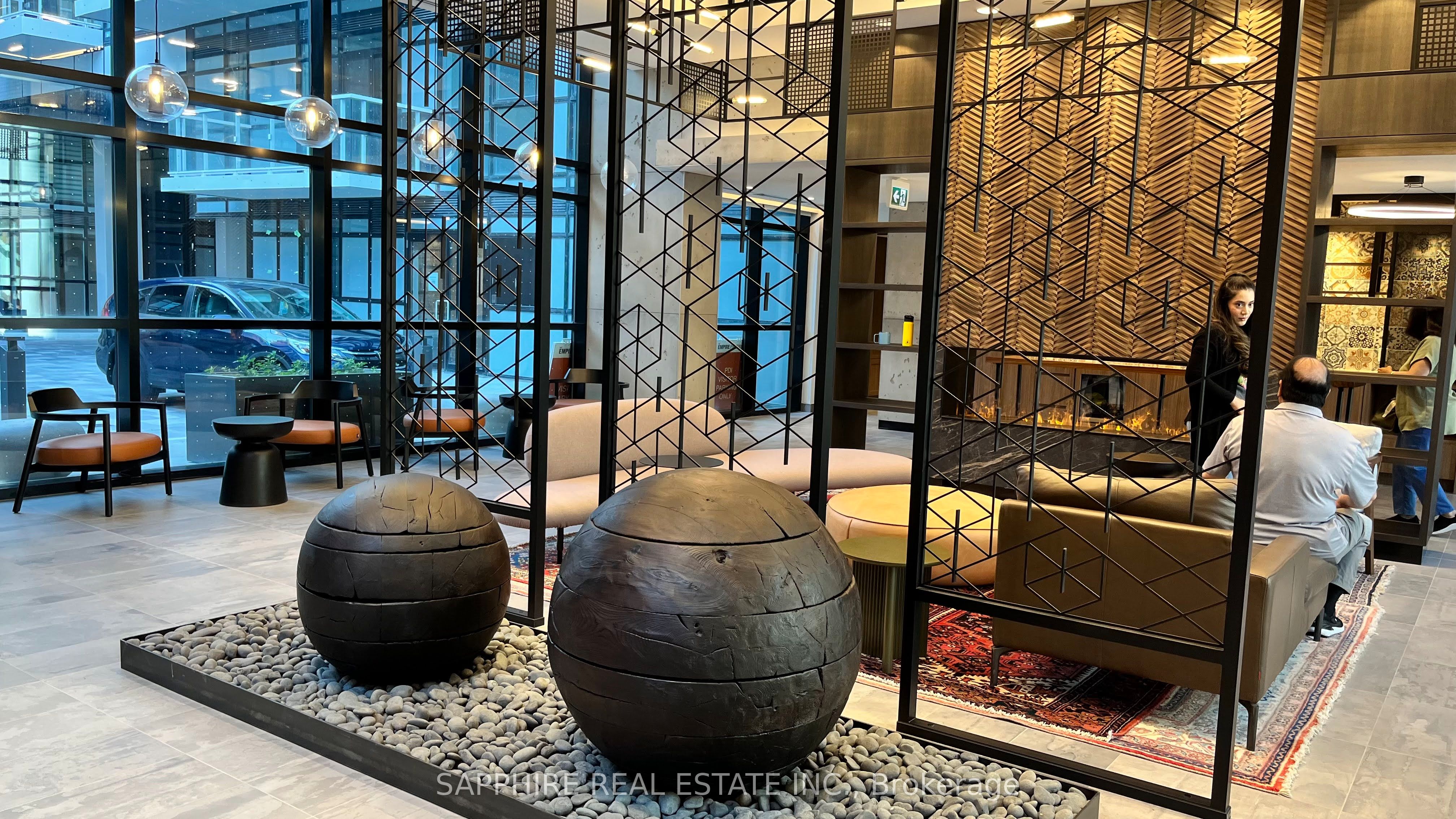 MLS #W12369352 image #30