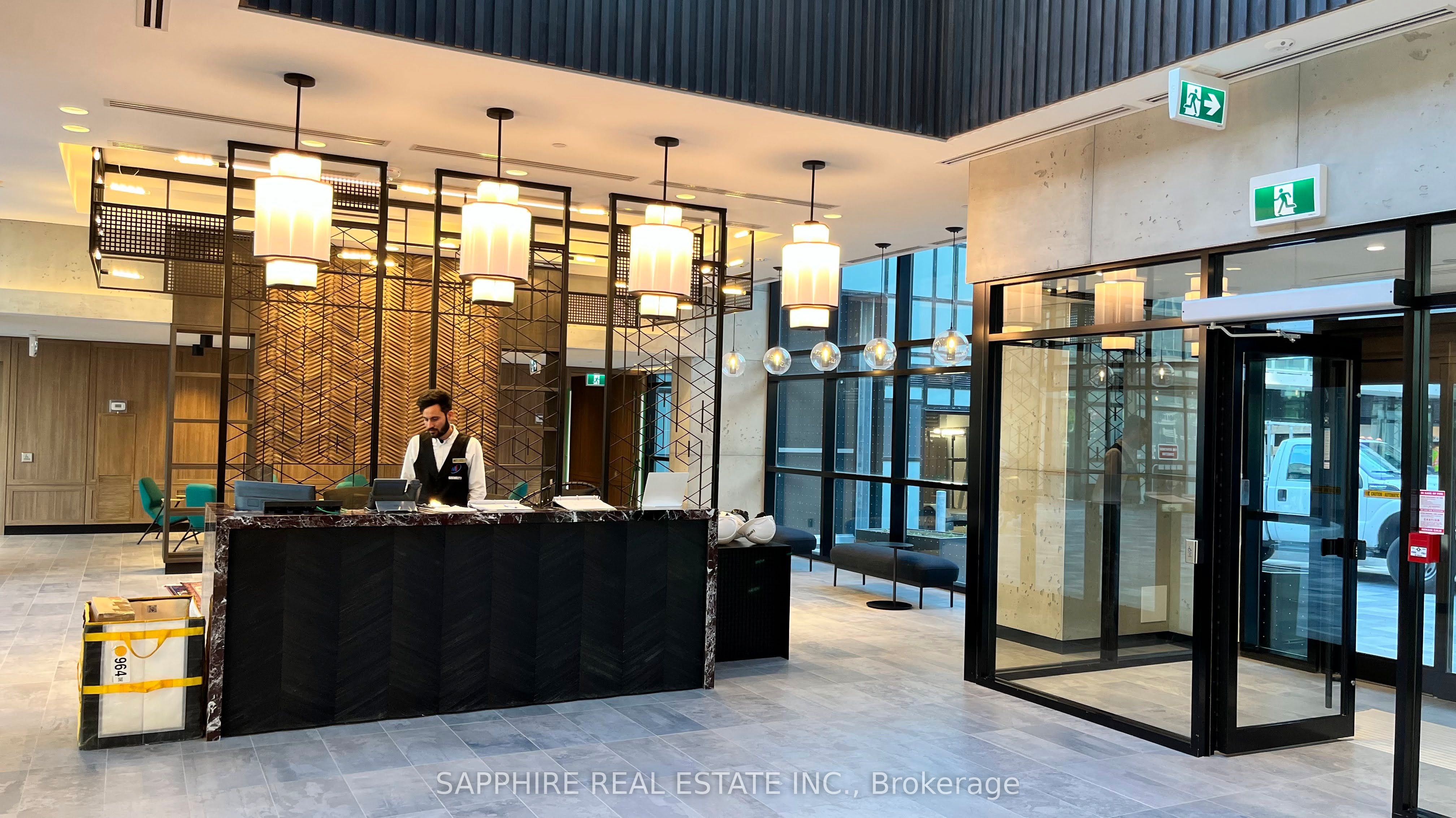 MLS #W12369352 image #31