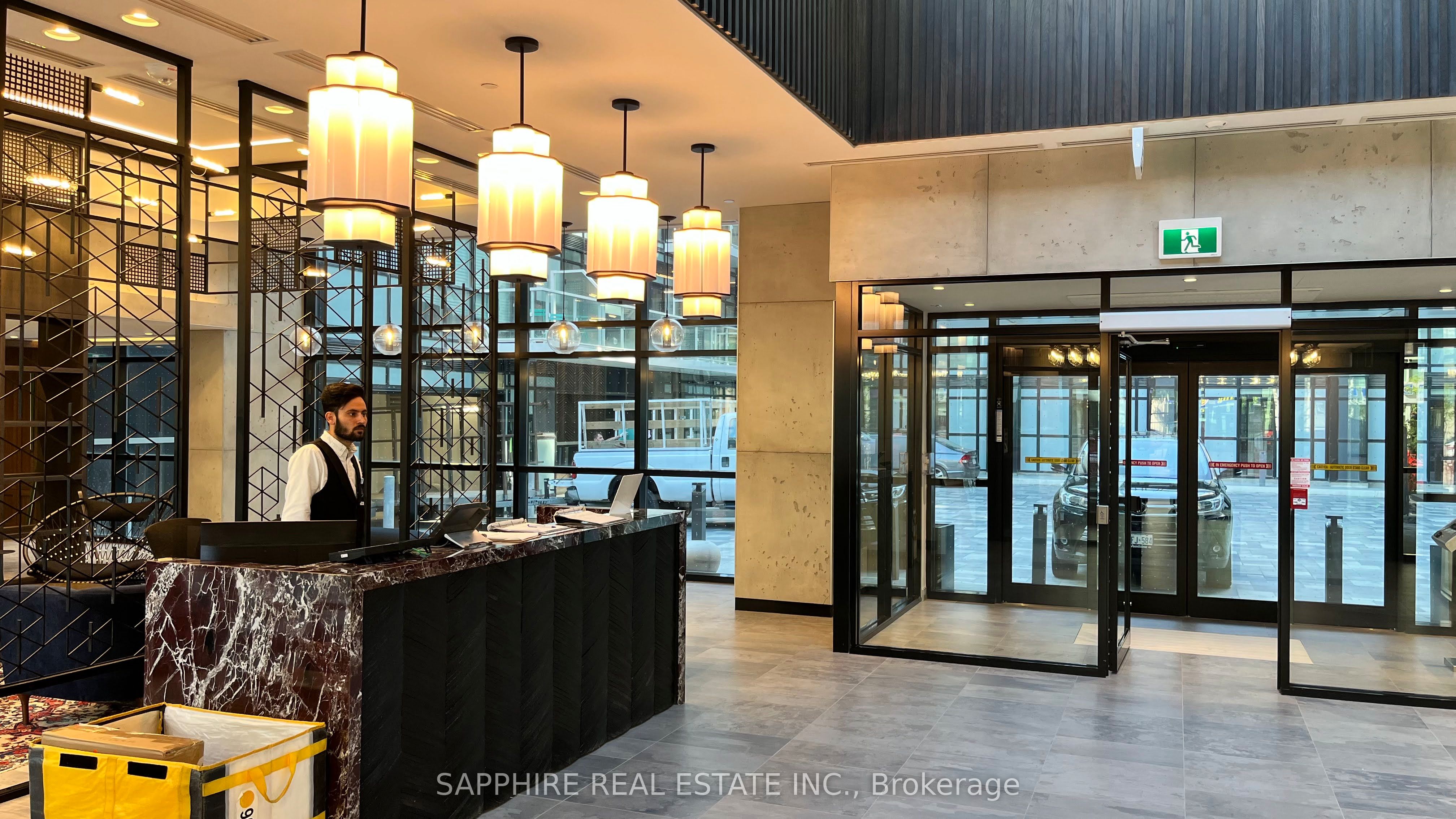 MLS #W12369352 image #7