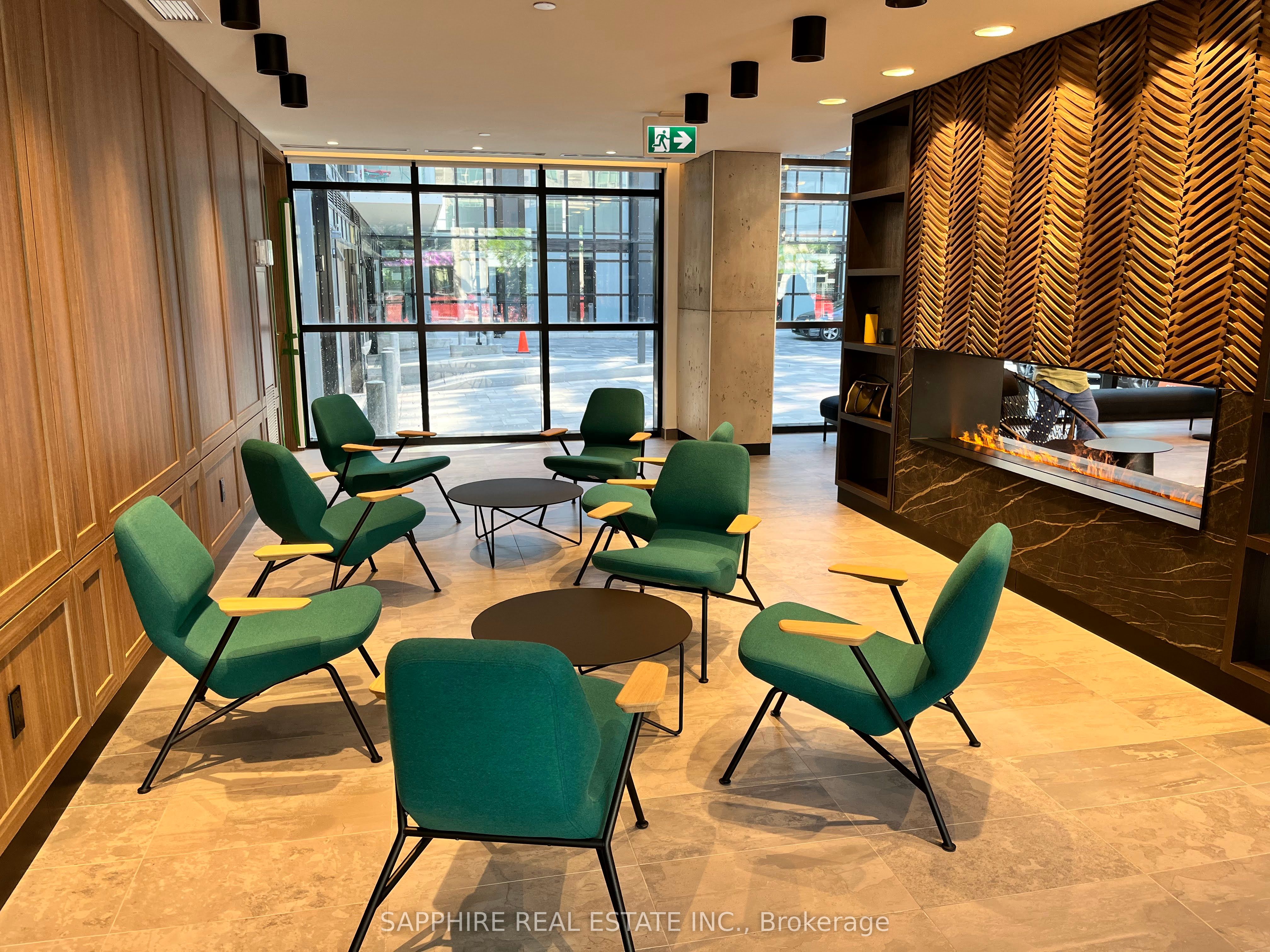 MLS #W12369352 image #8