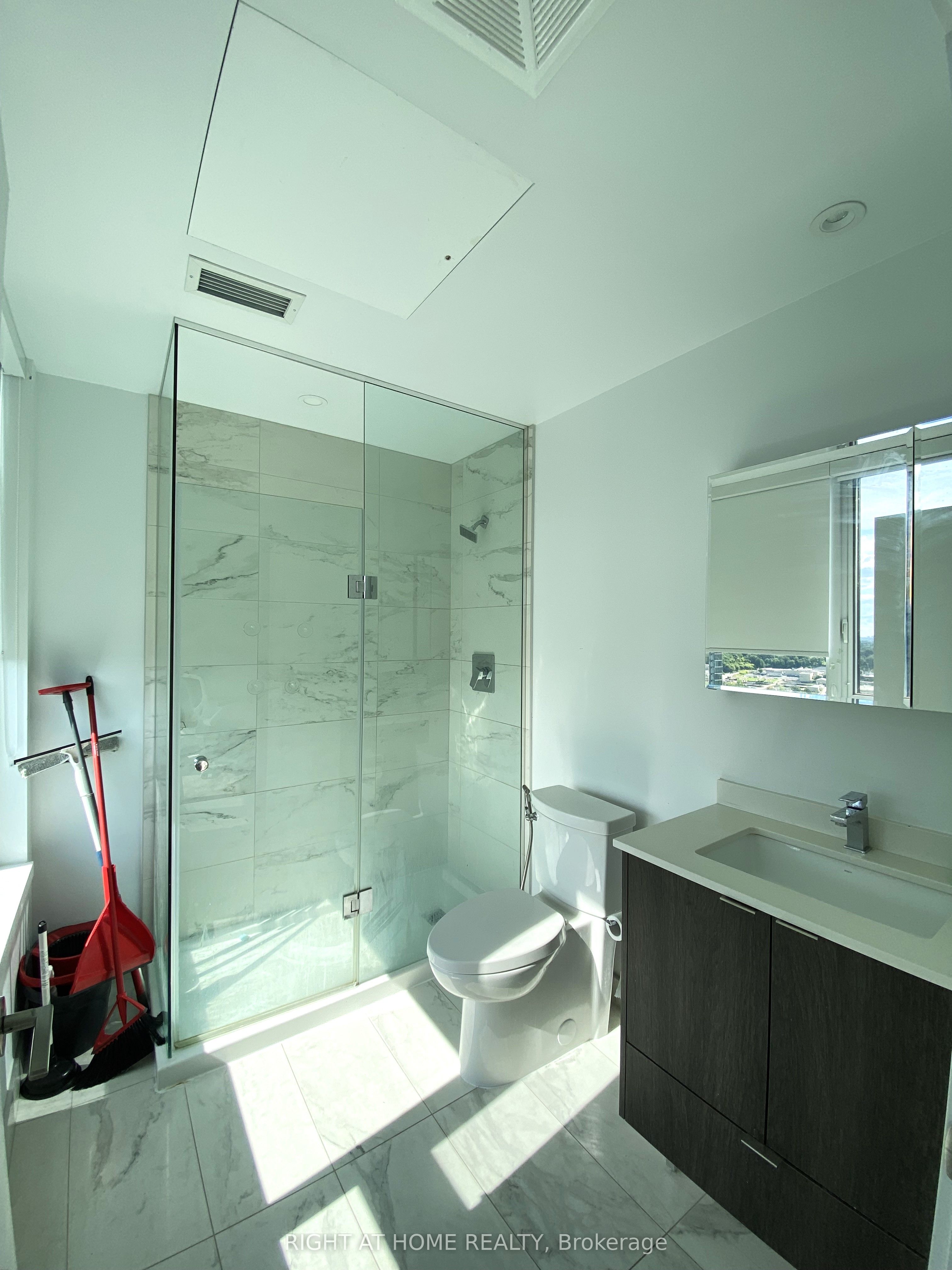 MLS #W12369575 image #8