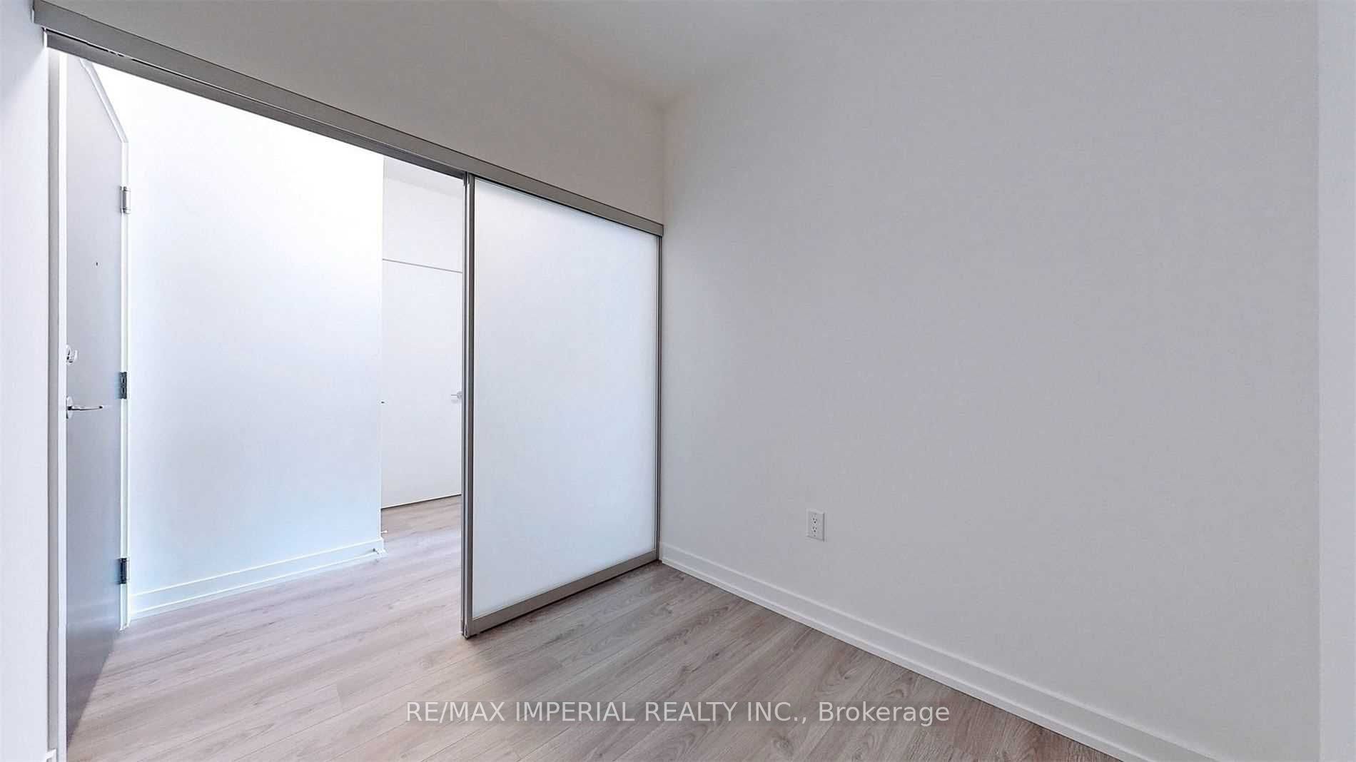 MLS #W12369710 image #17