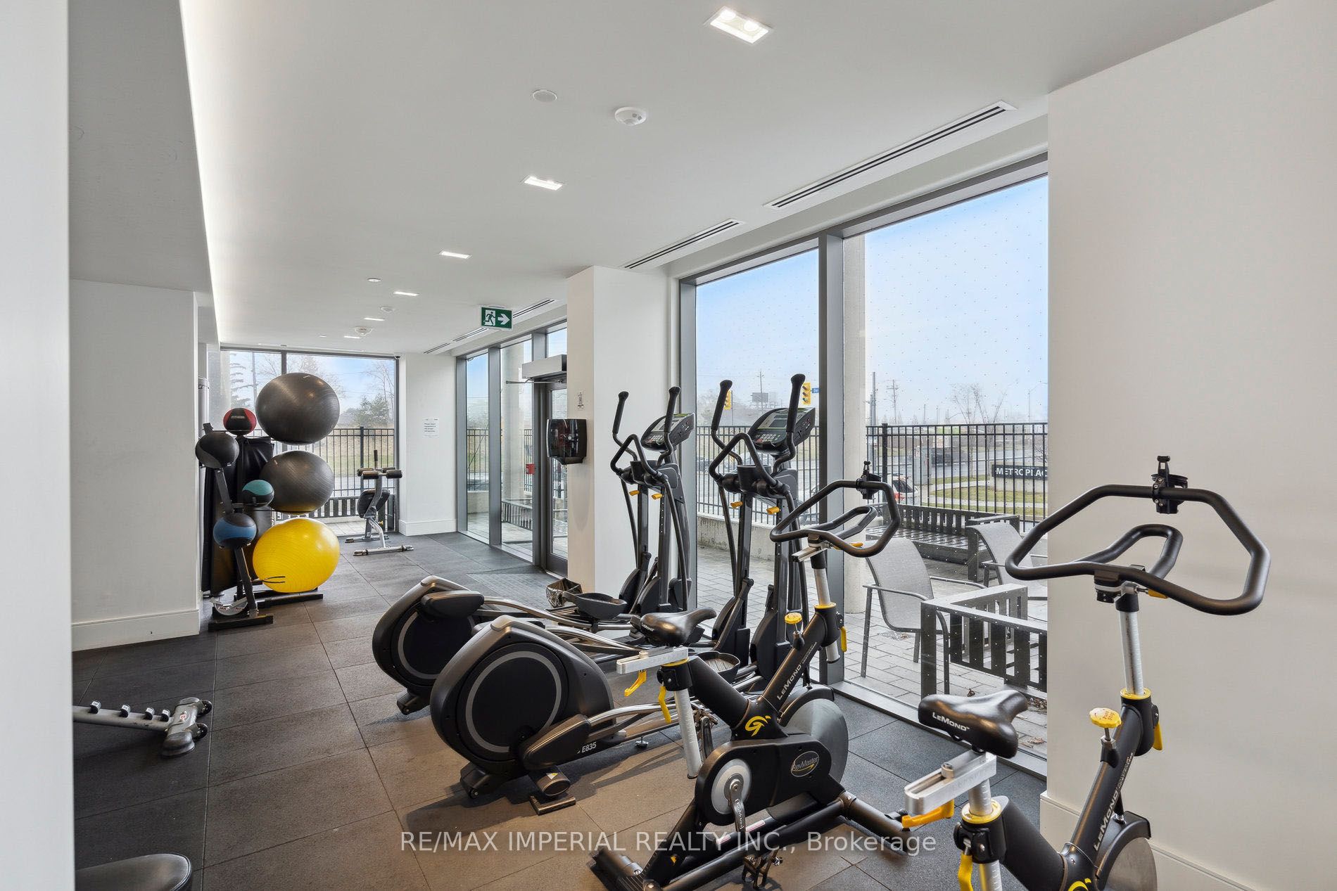 MLS #W12369710 image #25