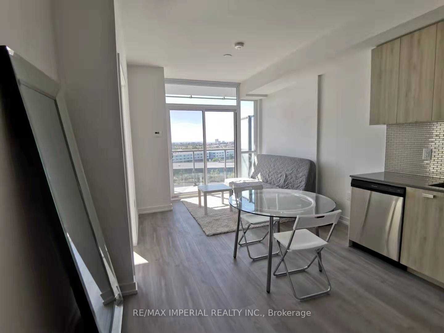 MLS #W12369710 image #4