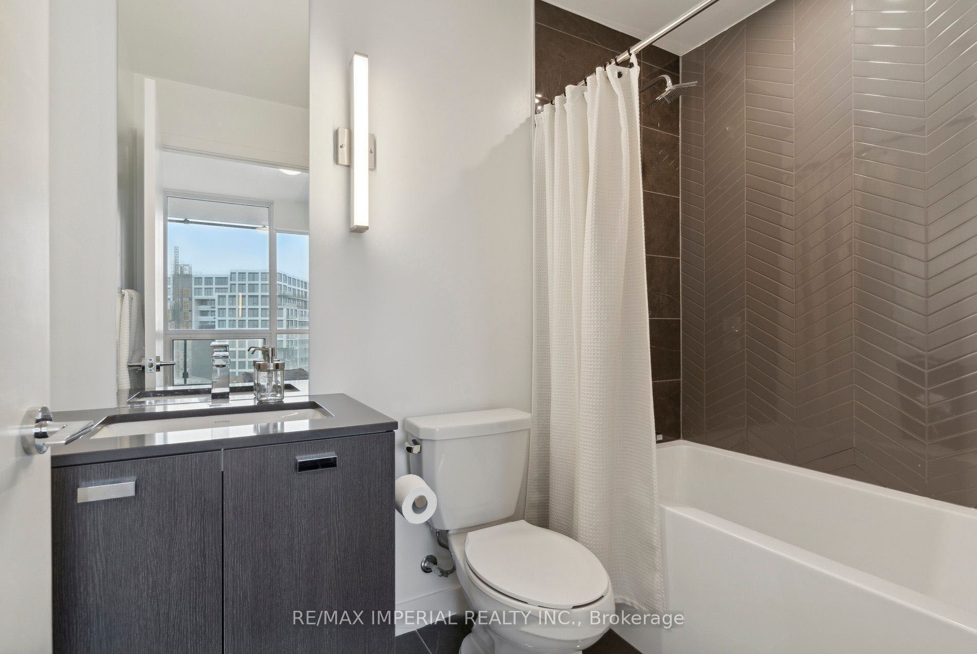 MLS #W12369710 image #6