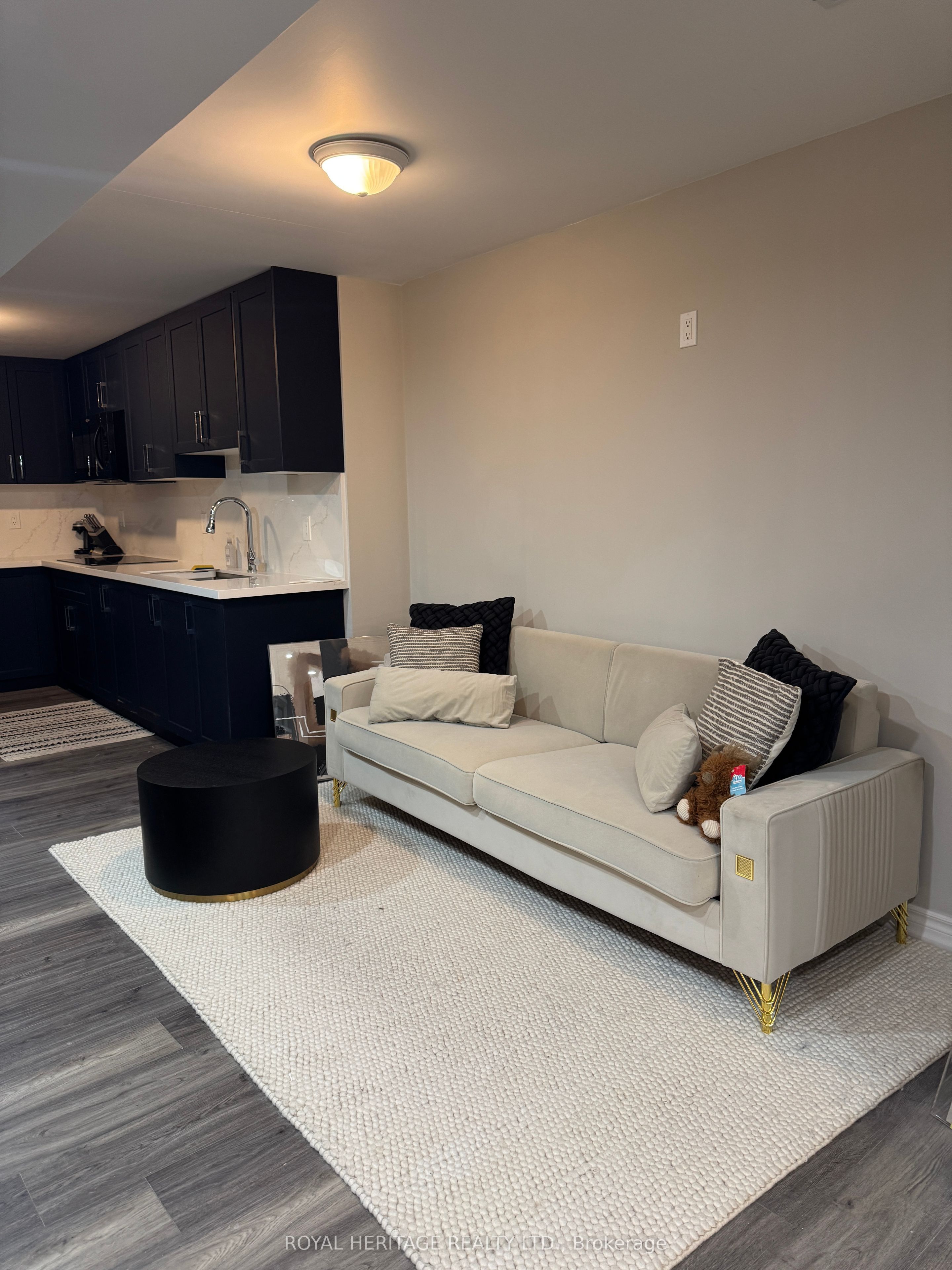 MLS #W12369807 image #1