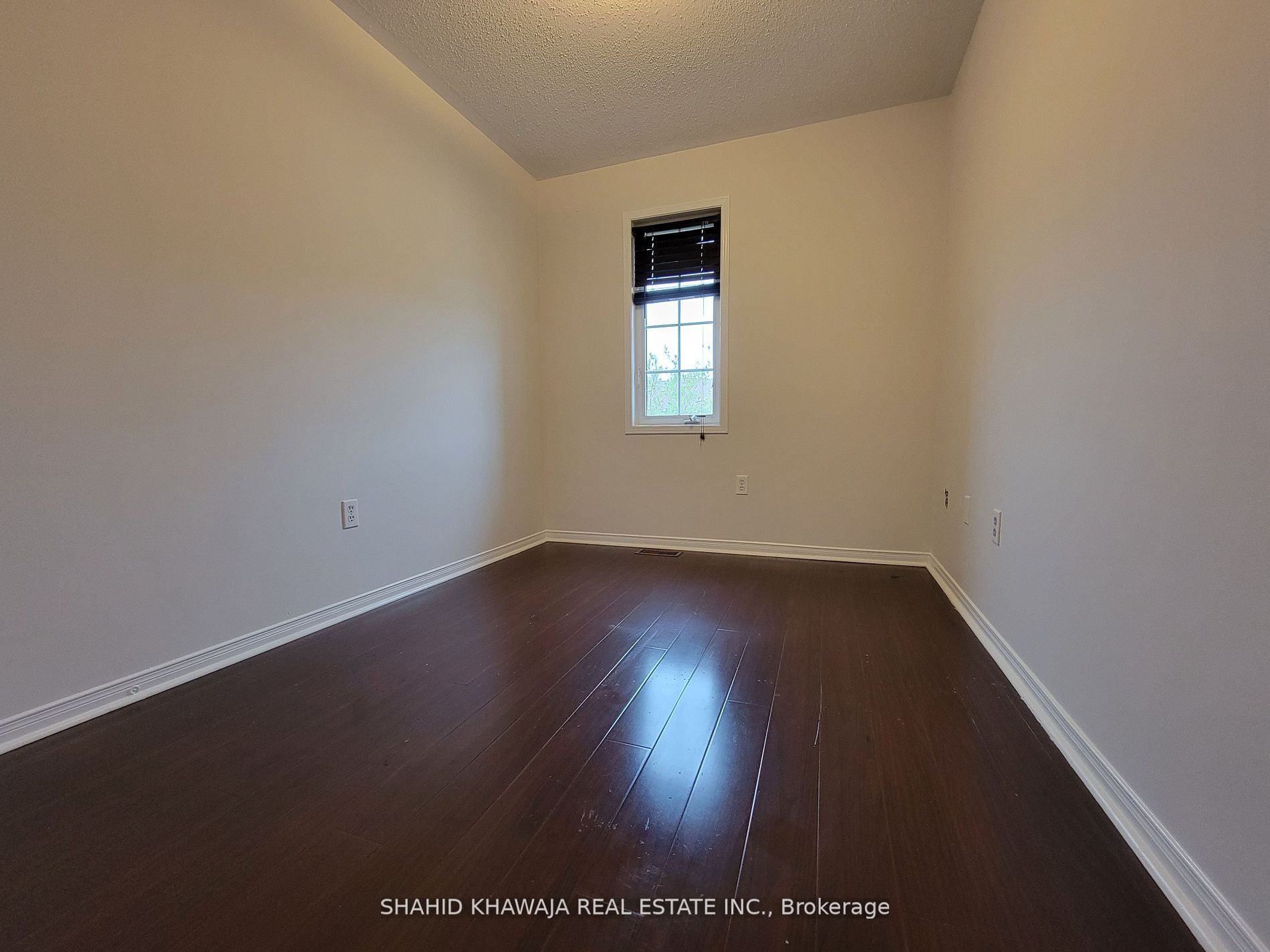 MLS #W12370368 image #10