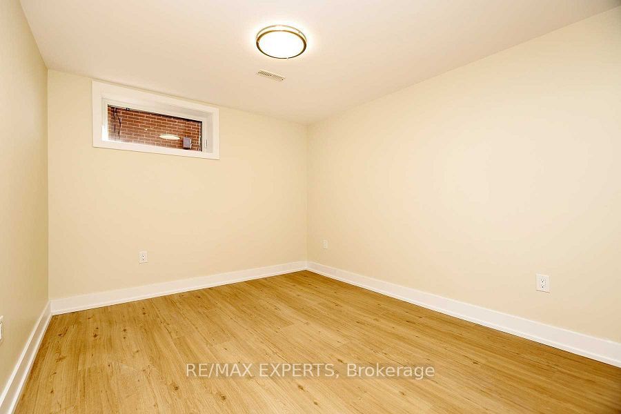 MLS #W12371161 image #11