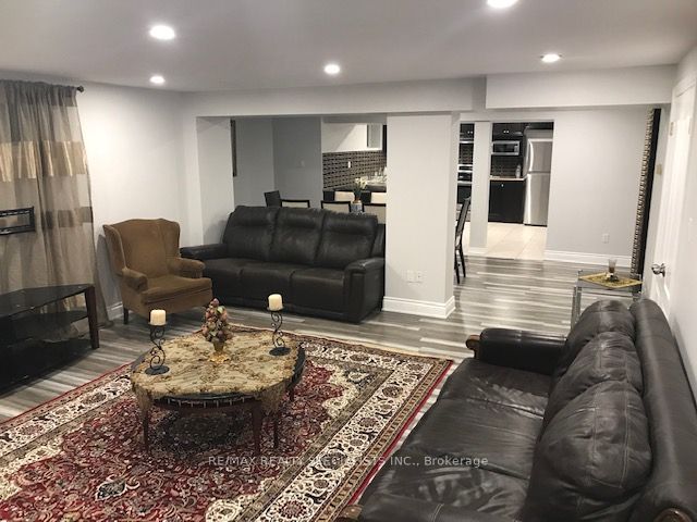 MLS #W12371421 image #1