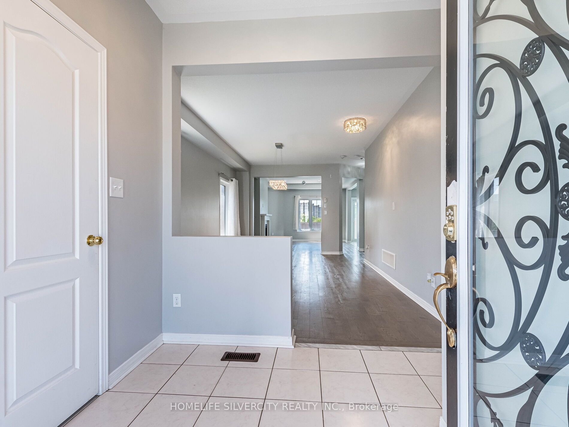 MLS #W12371729 image #2