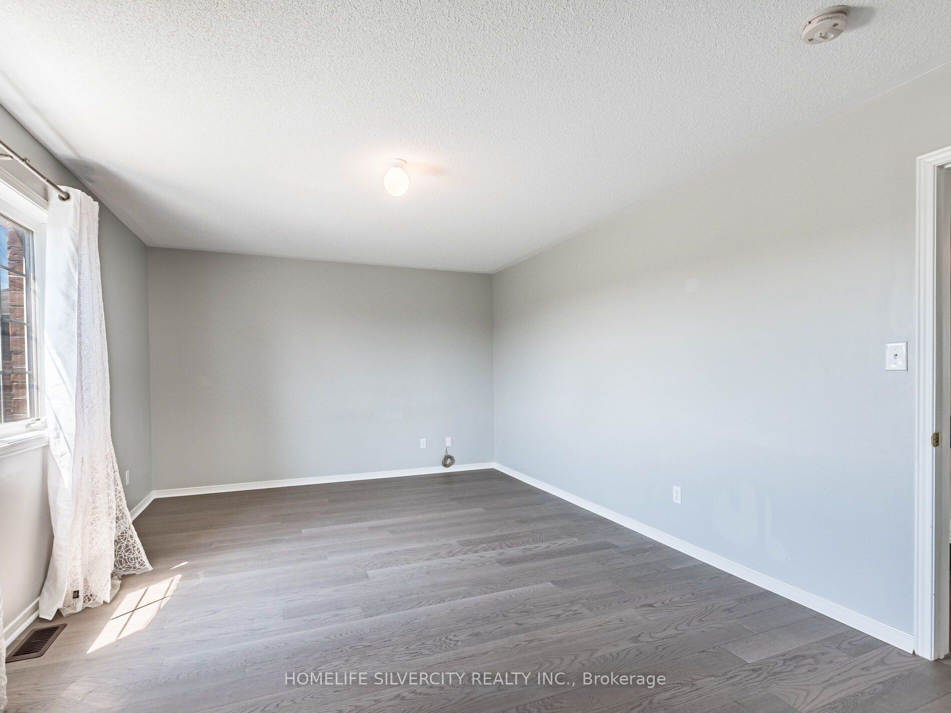 MLS #W12371729 image #24