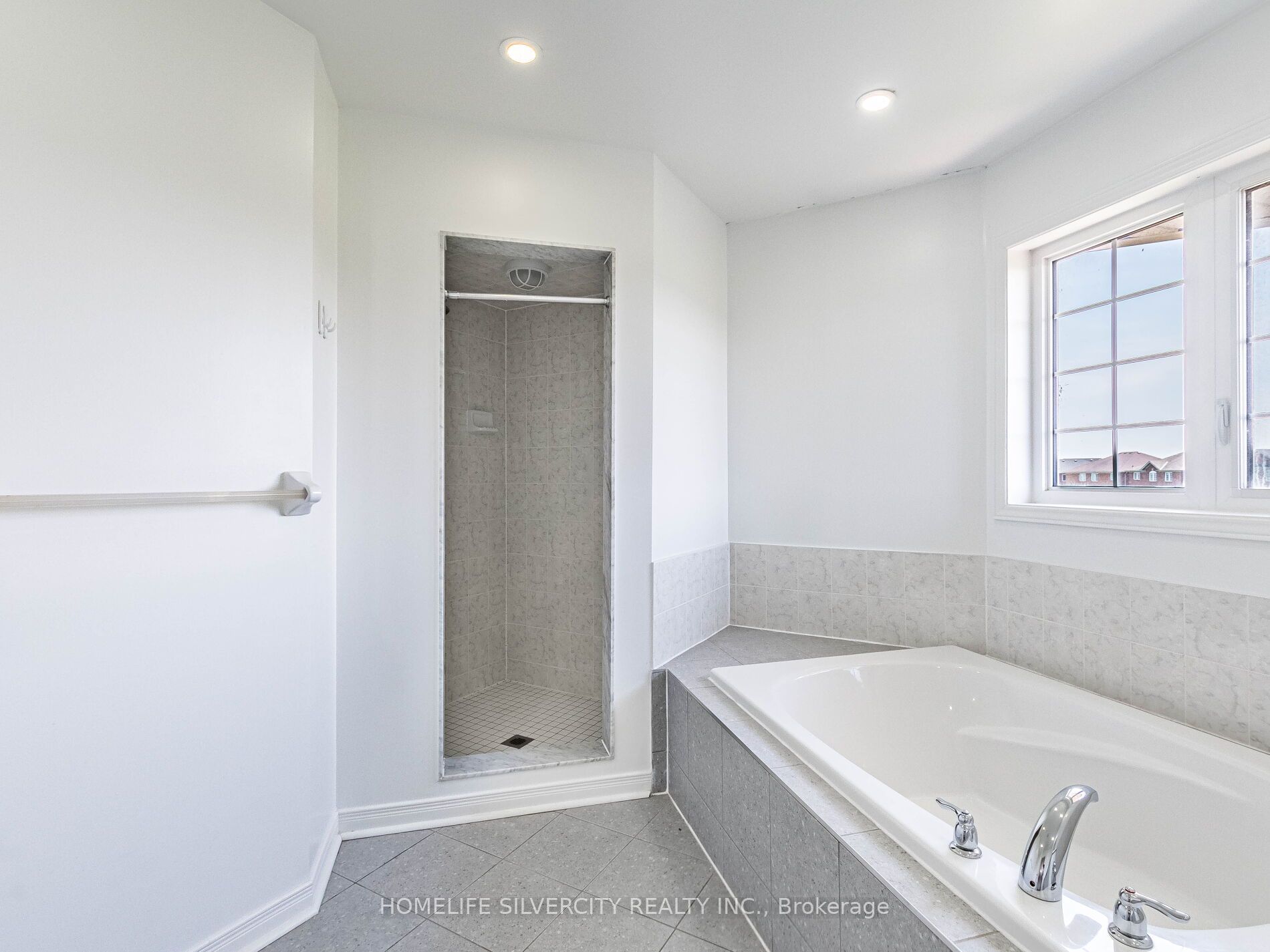 MLS #W12371729 image #26