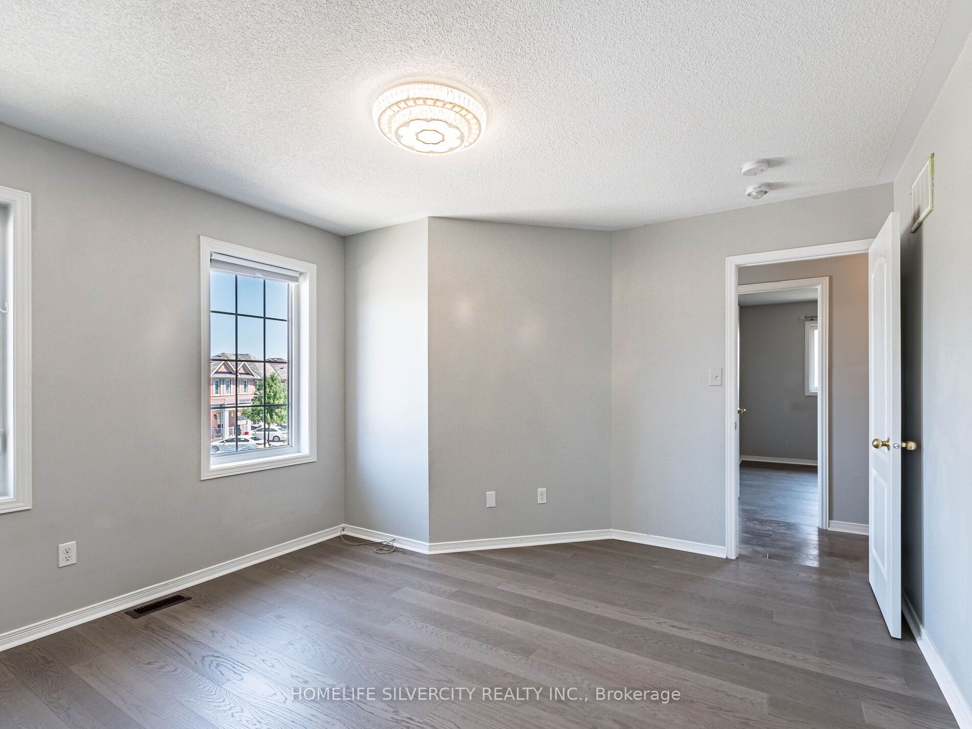 MLS #W12371729 image #29