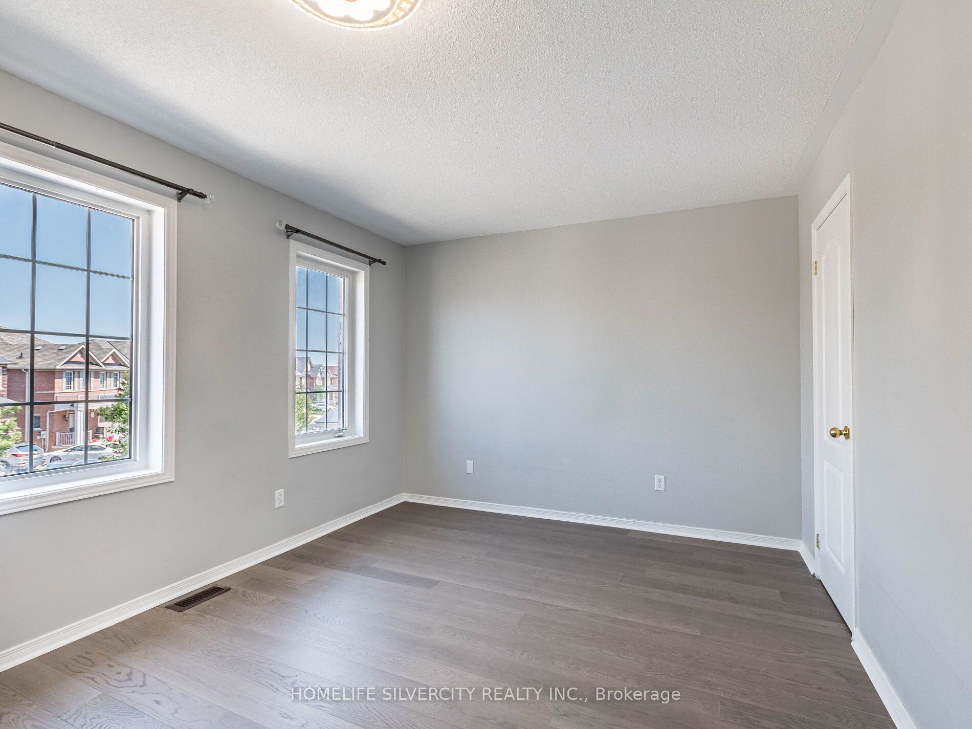 MLS #W12371729 image #32