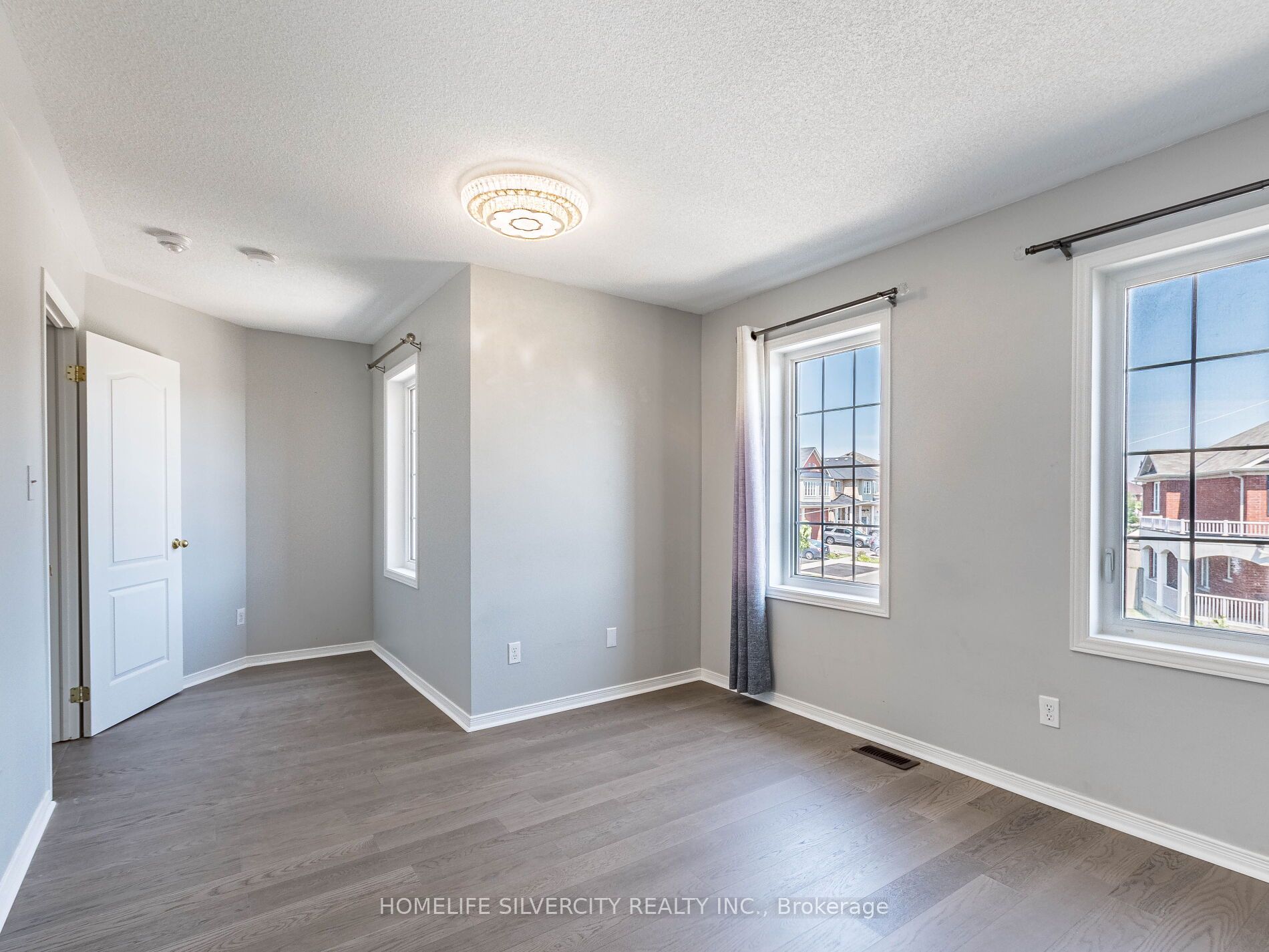 MLS #W12371729 image #33