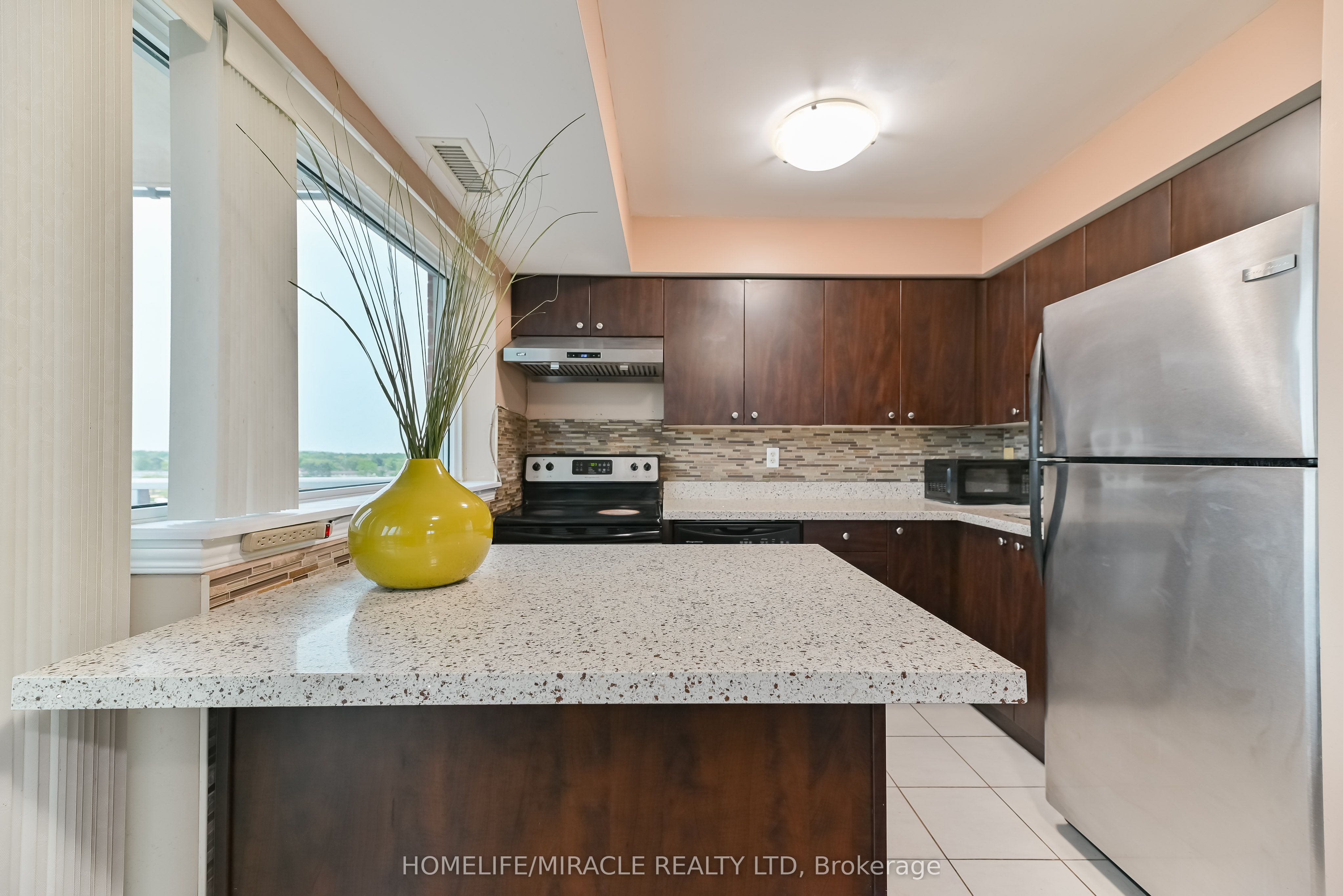 MLS #W12371737 image #13