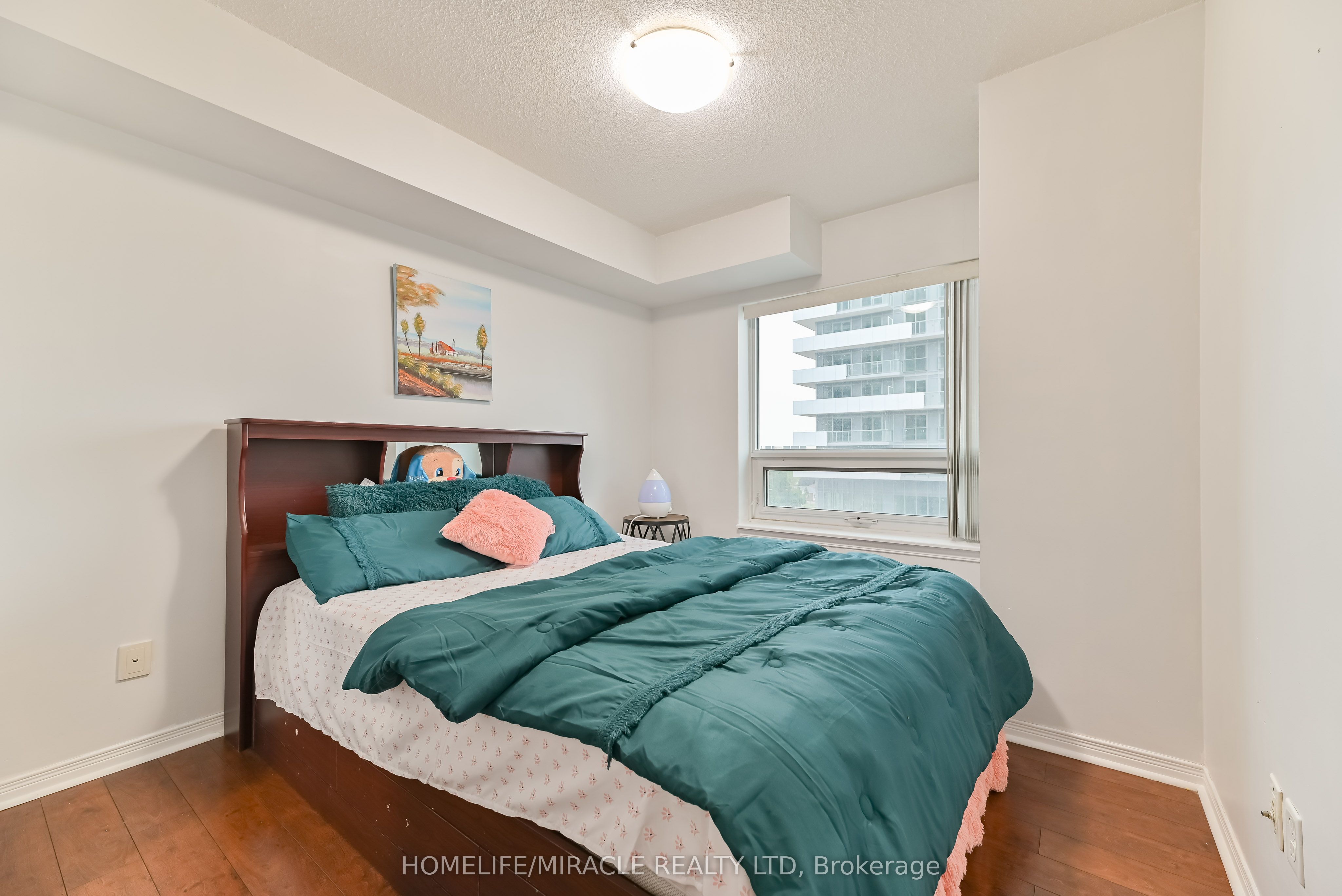 MLS #W12371737 image #15