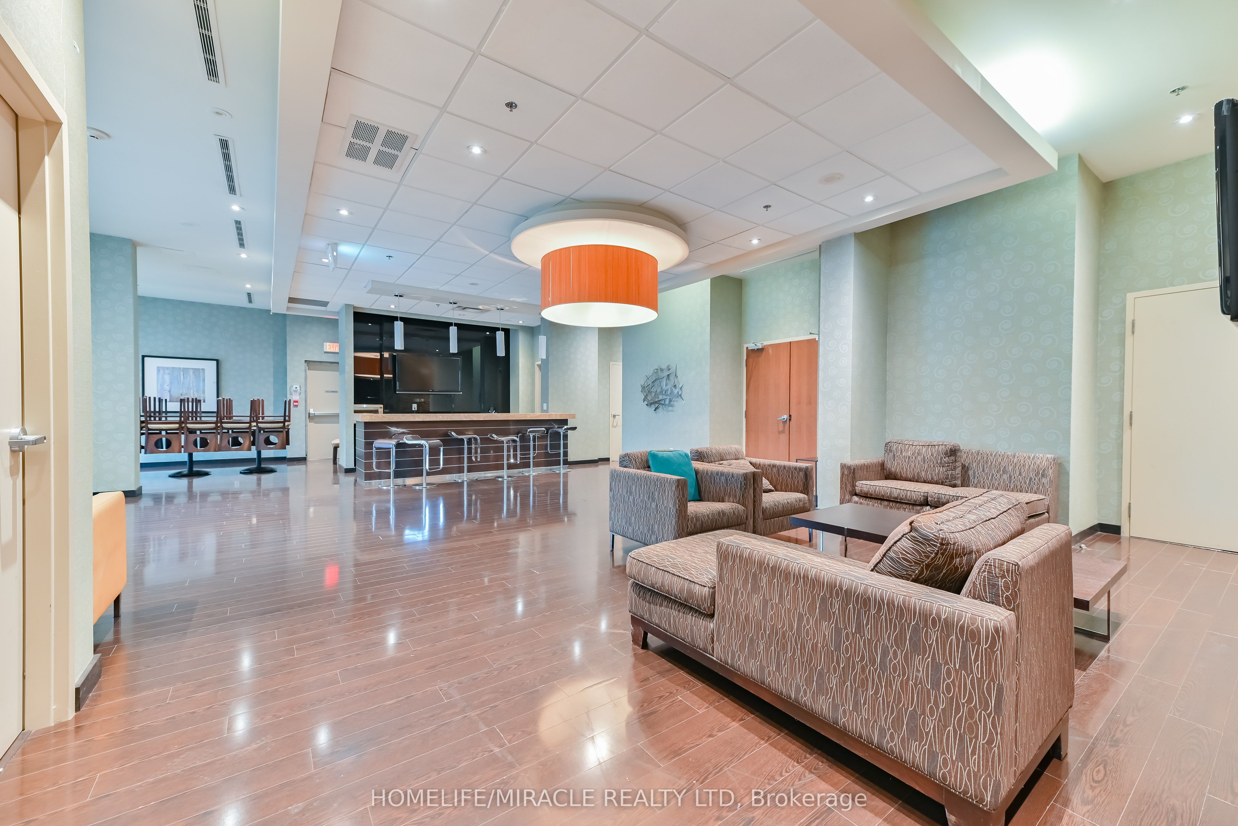 MLS #W12371737 image #40