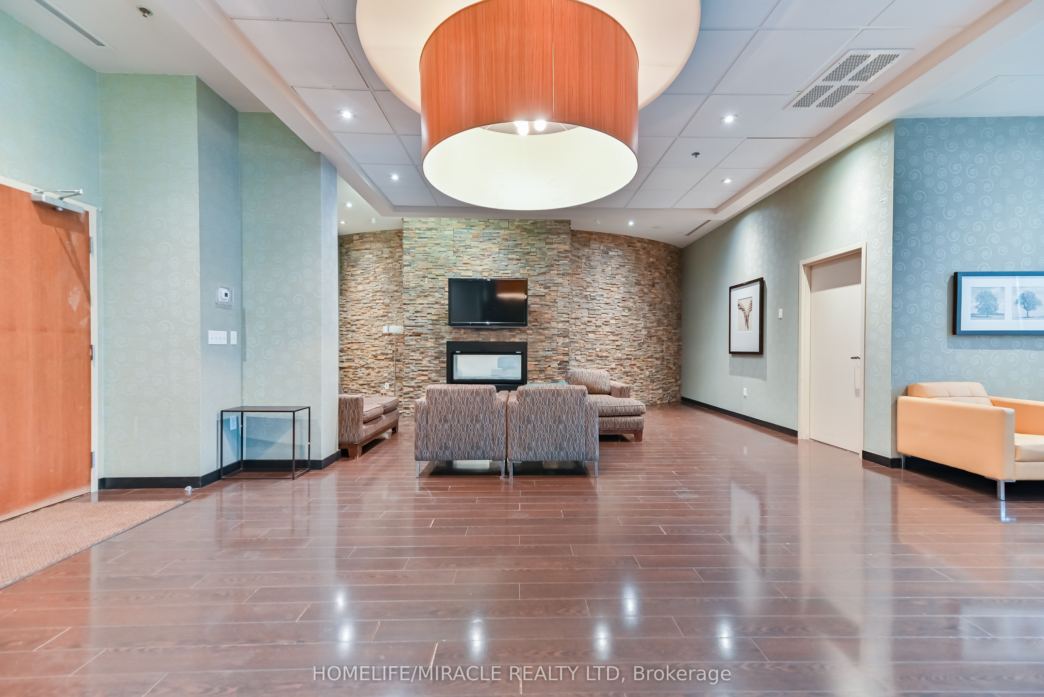 MLS #W12371737 image #41