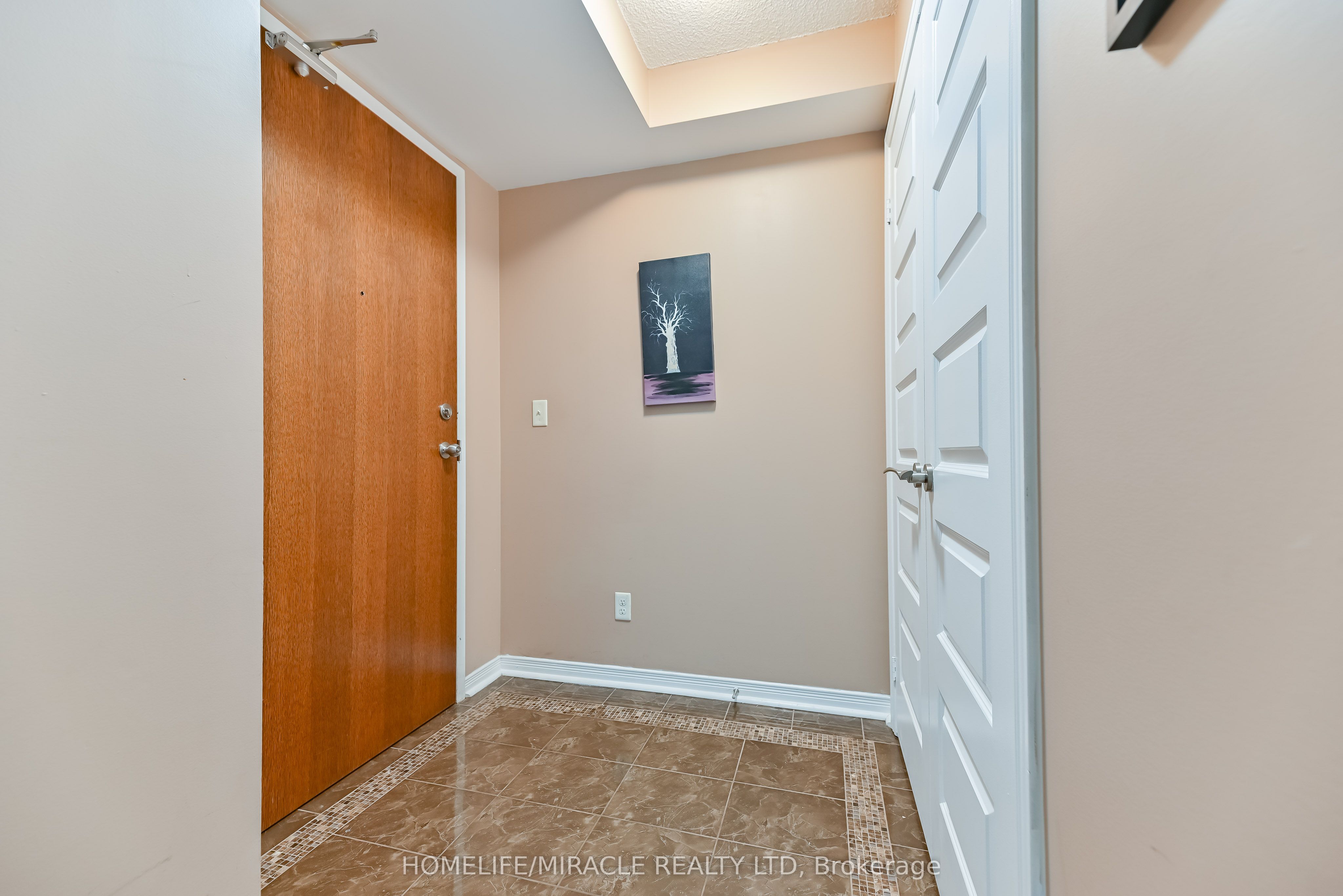 MLS #W12371737 image #5