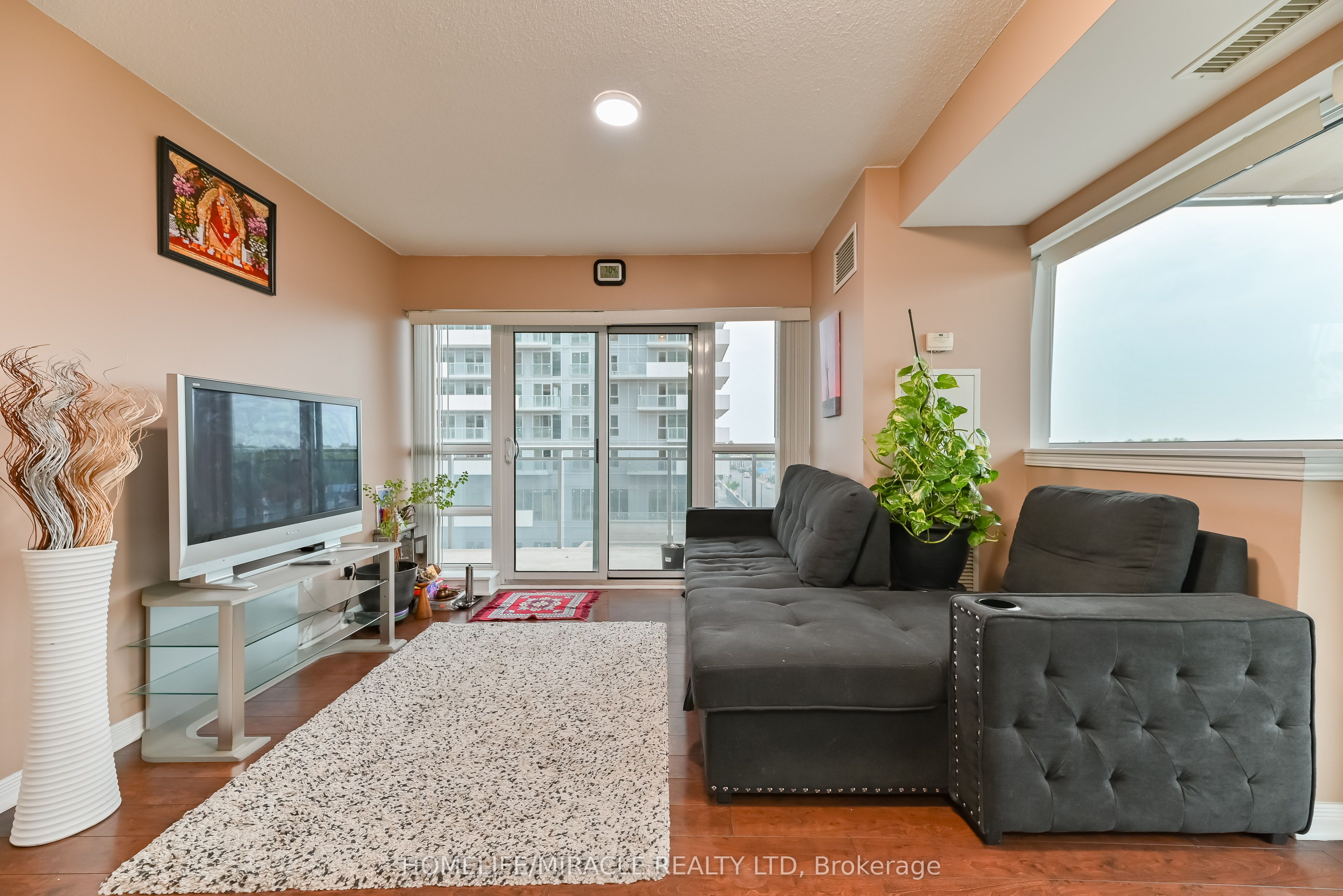 MLS #W12371737 image #7