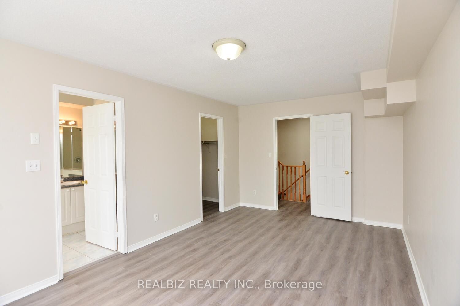 MLS #W12372038 image #10