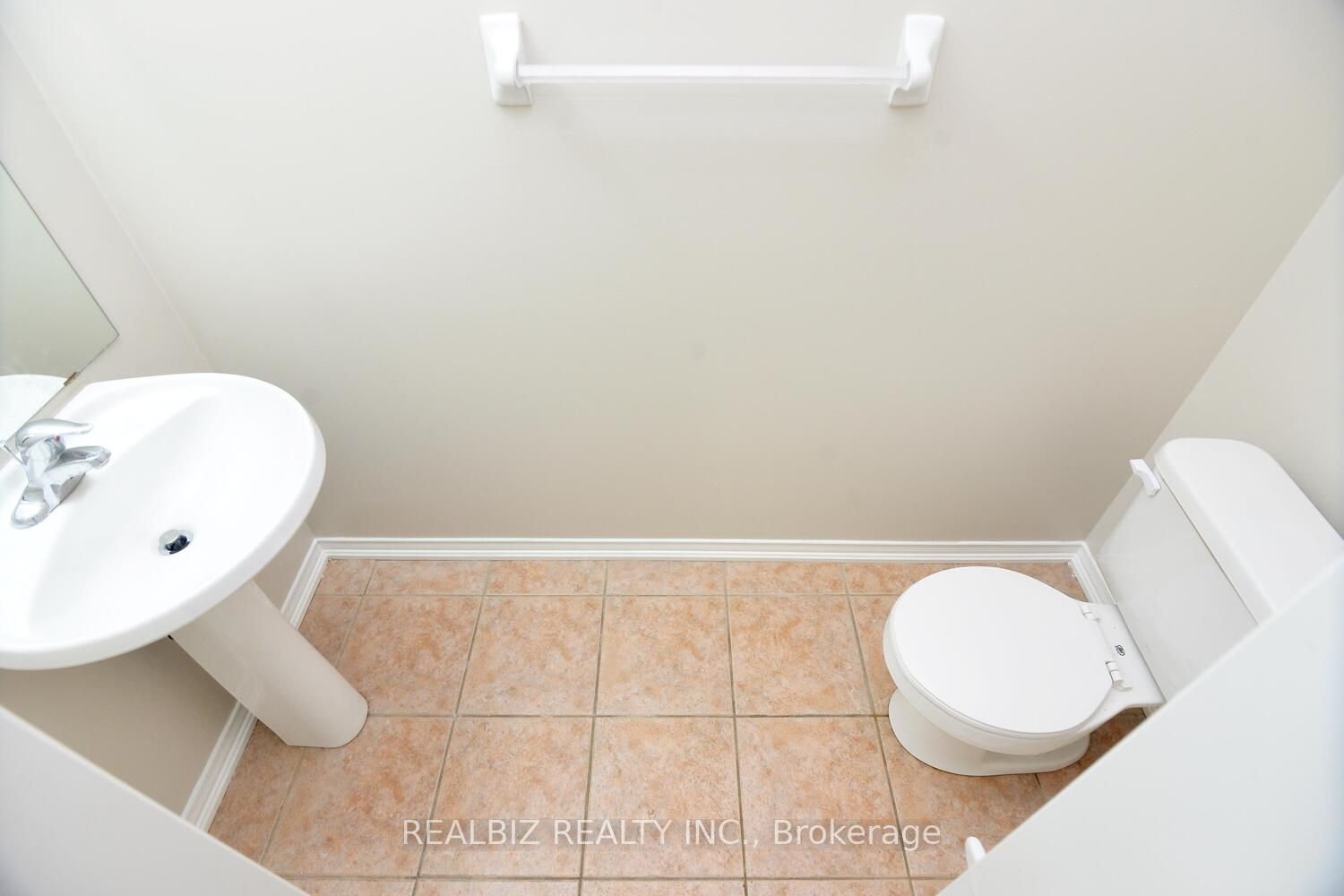 MLS #W12372038 image #13