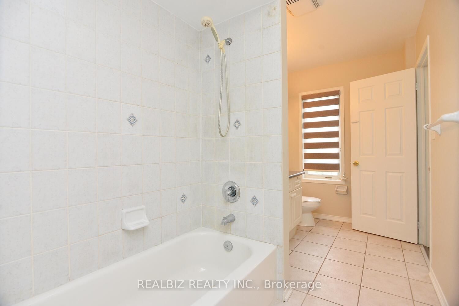 MLS #W12372038 image #5