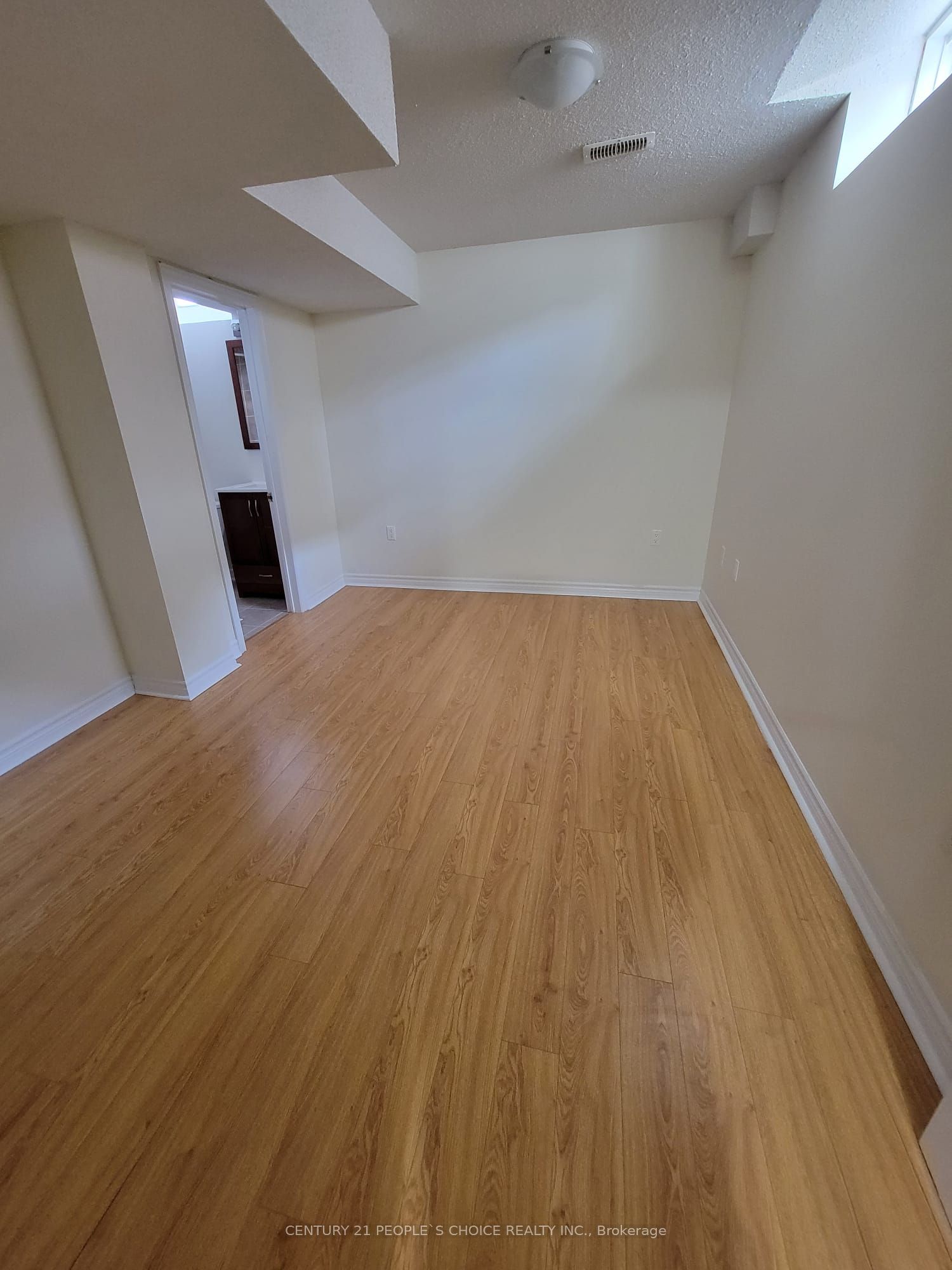 MLS #W12372353 image #1