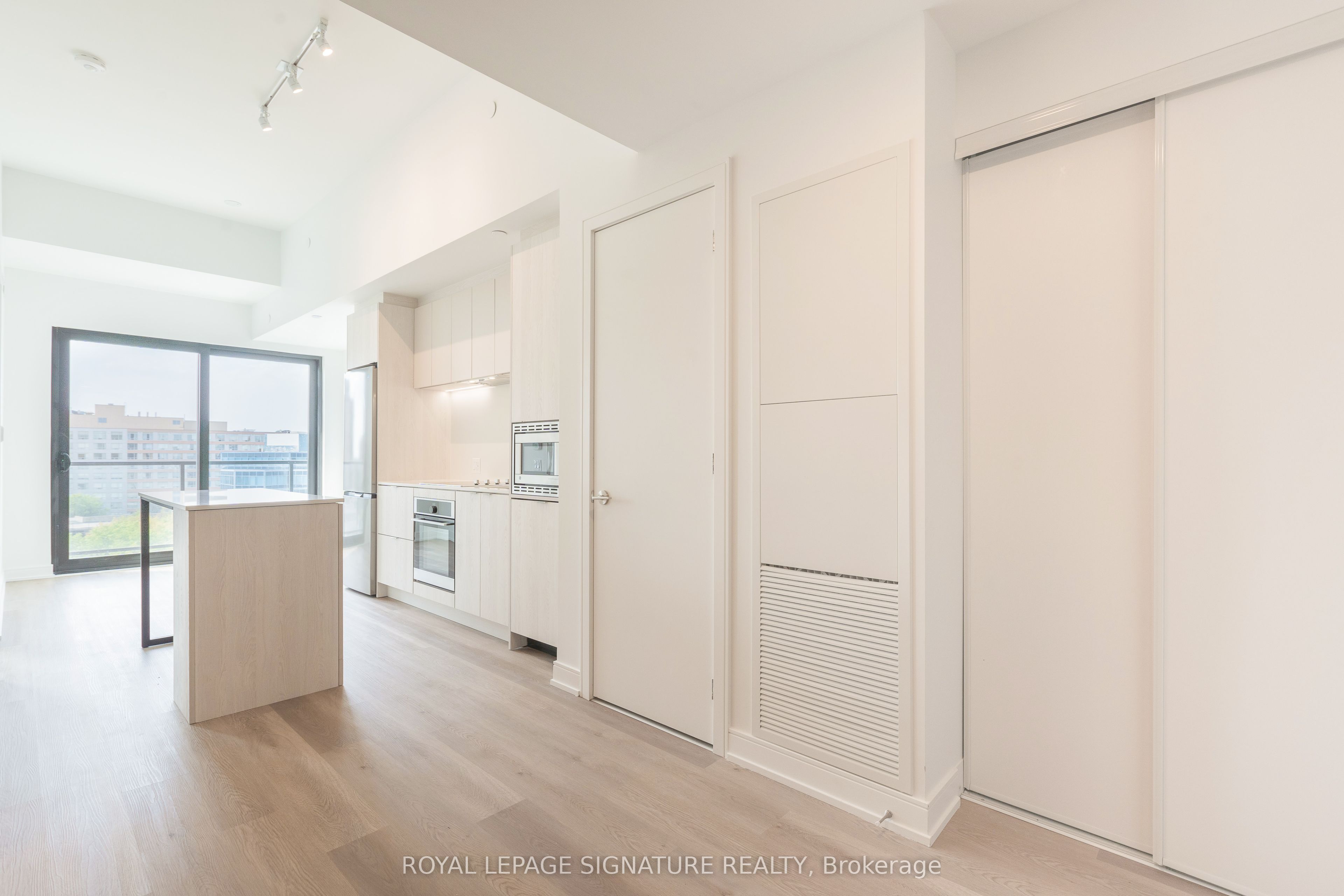 MLS #W12372746 image #4