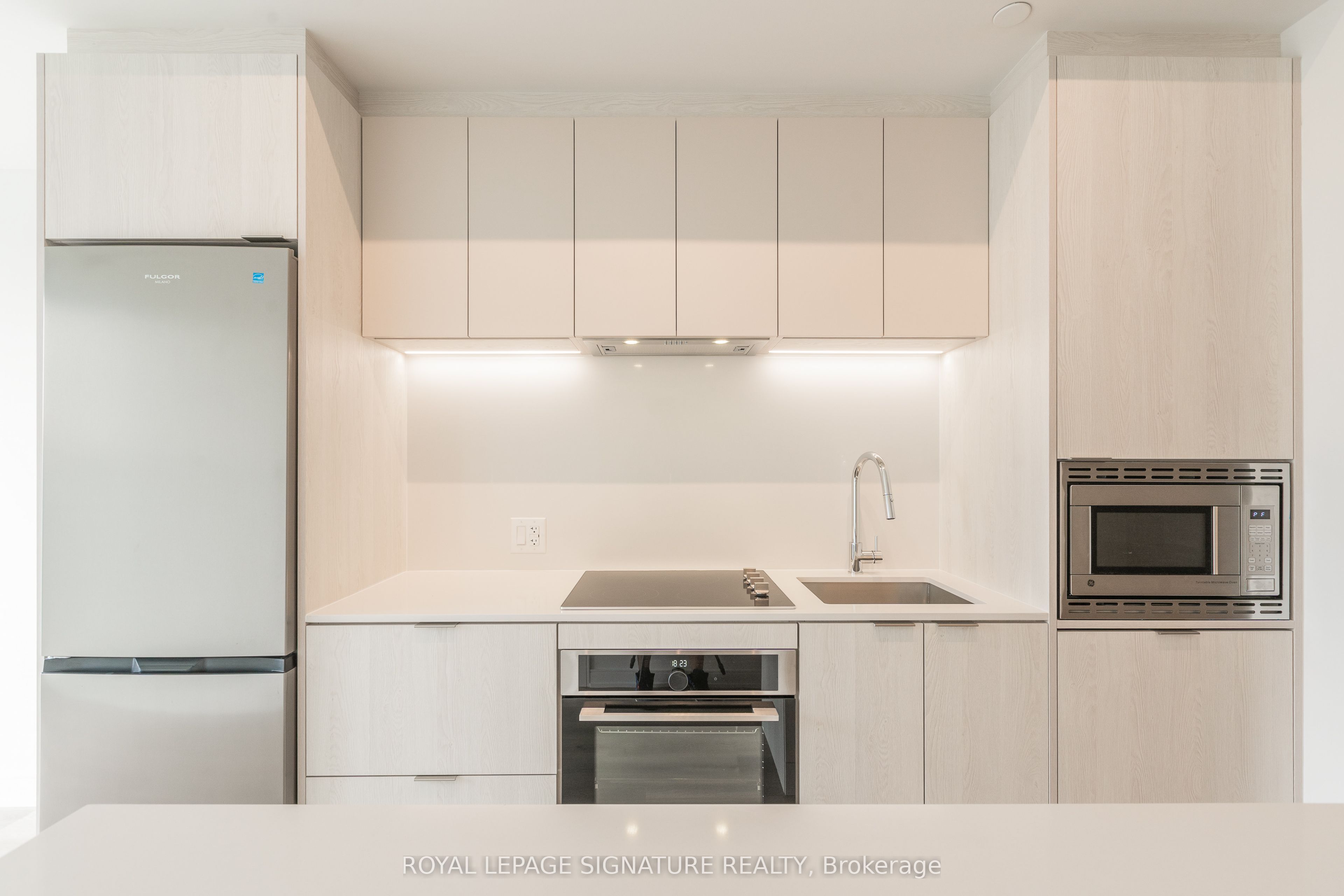 MLS #W12372746 image #8