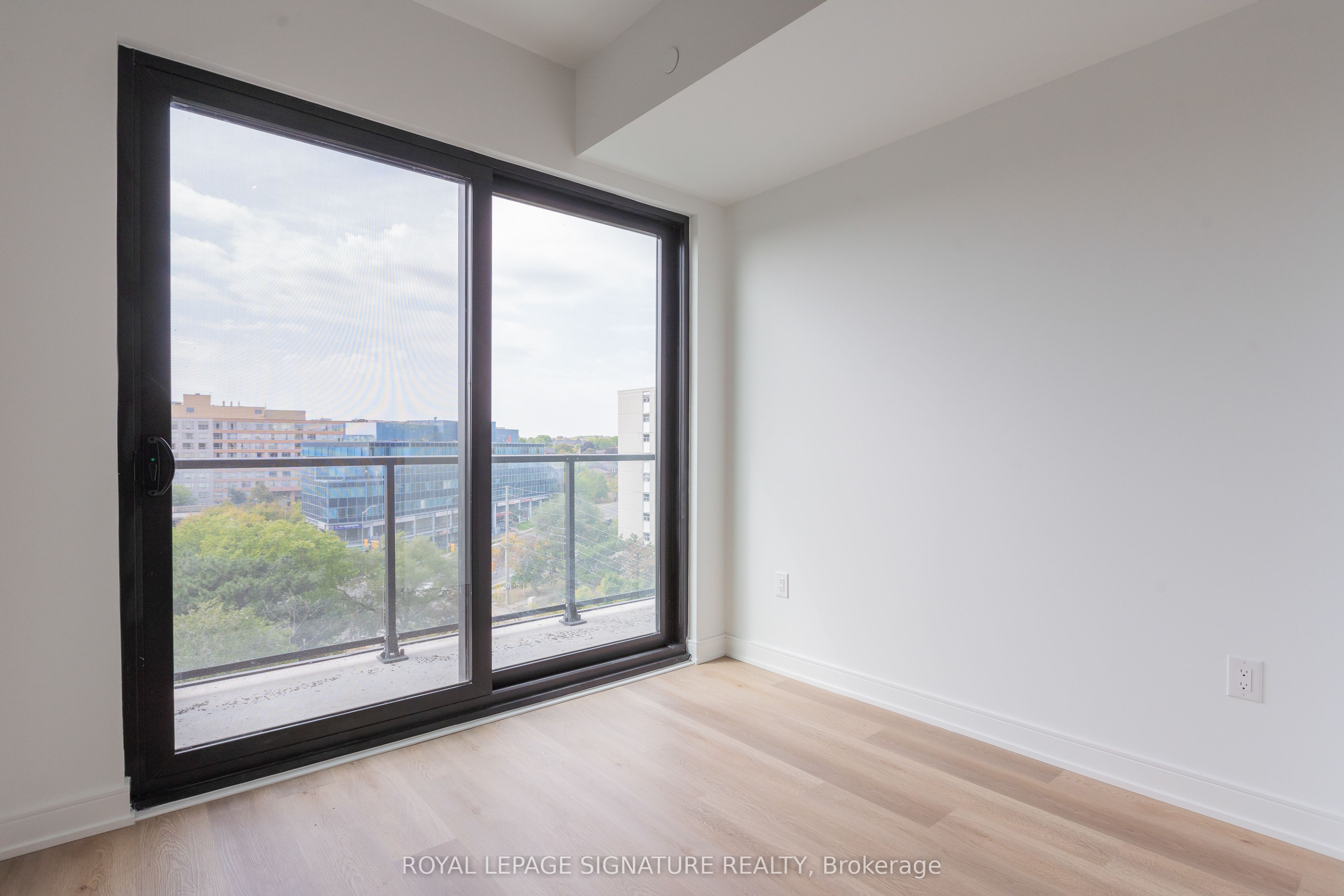 MLS #W12372746 image #9