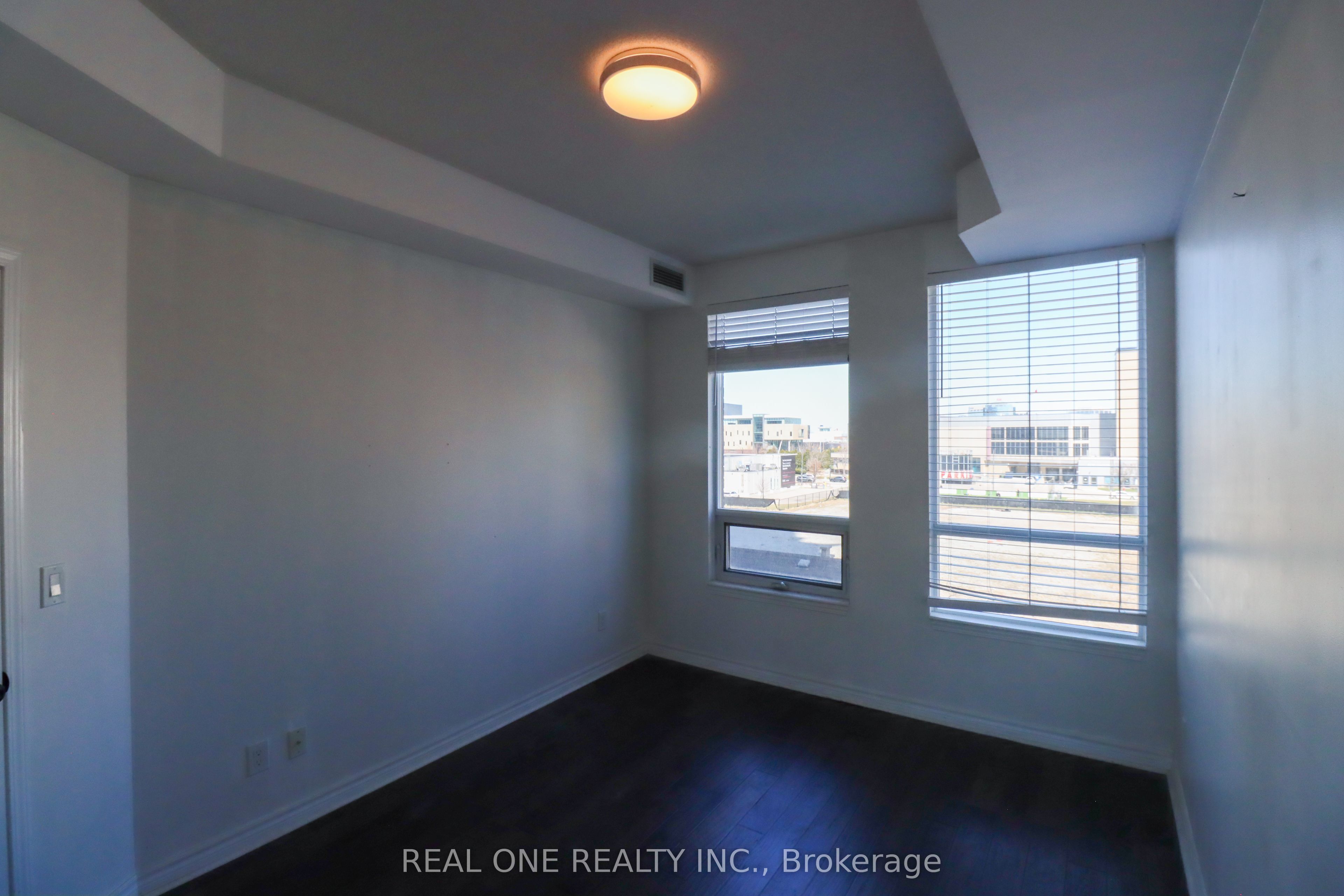 MLS #W12373102 image #13