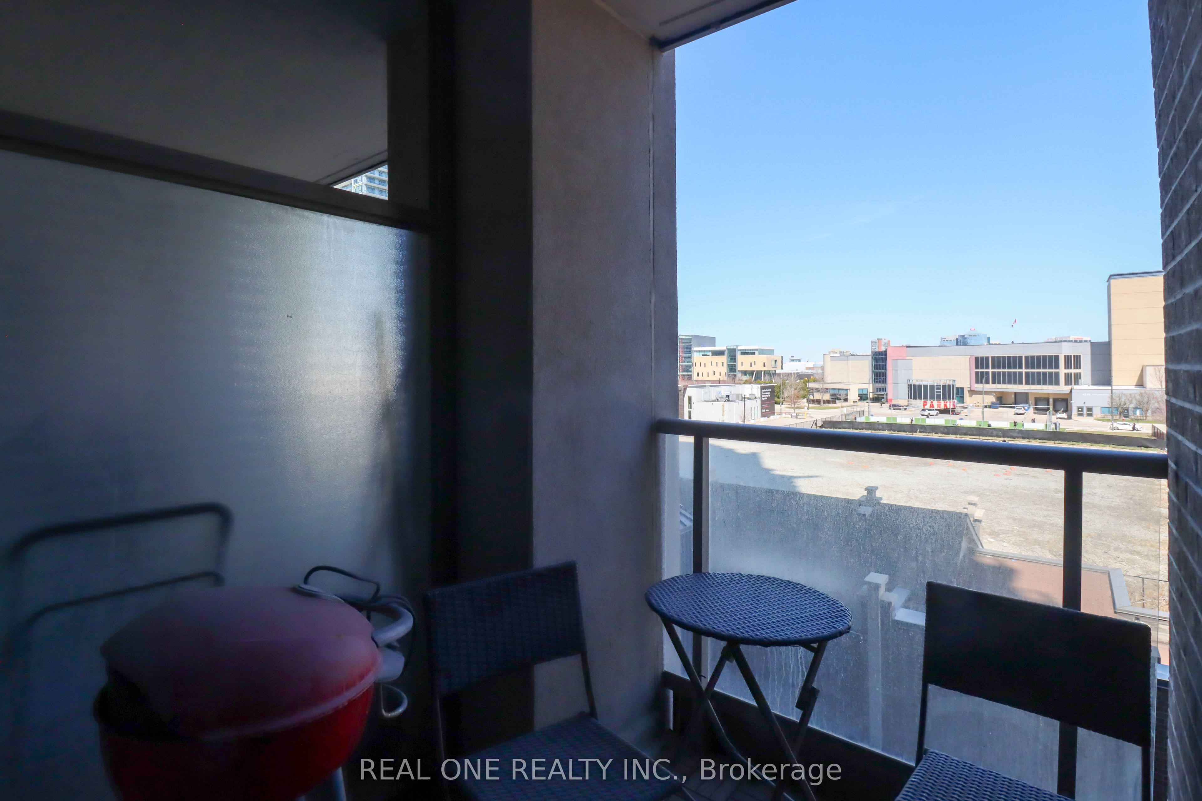 MLS #W12373102 image #17