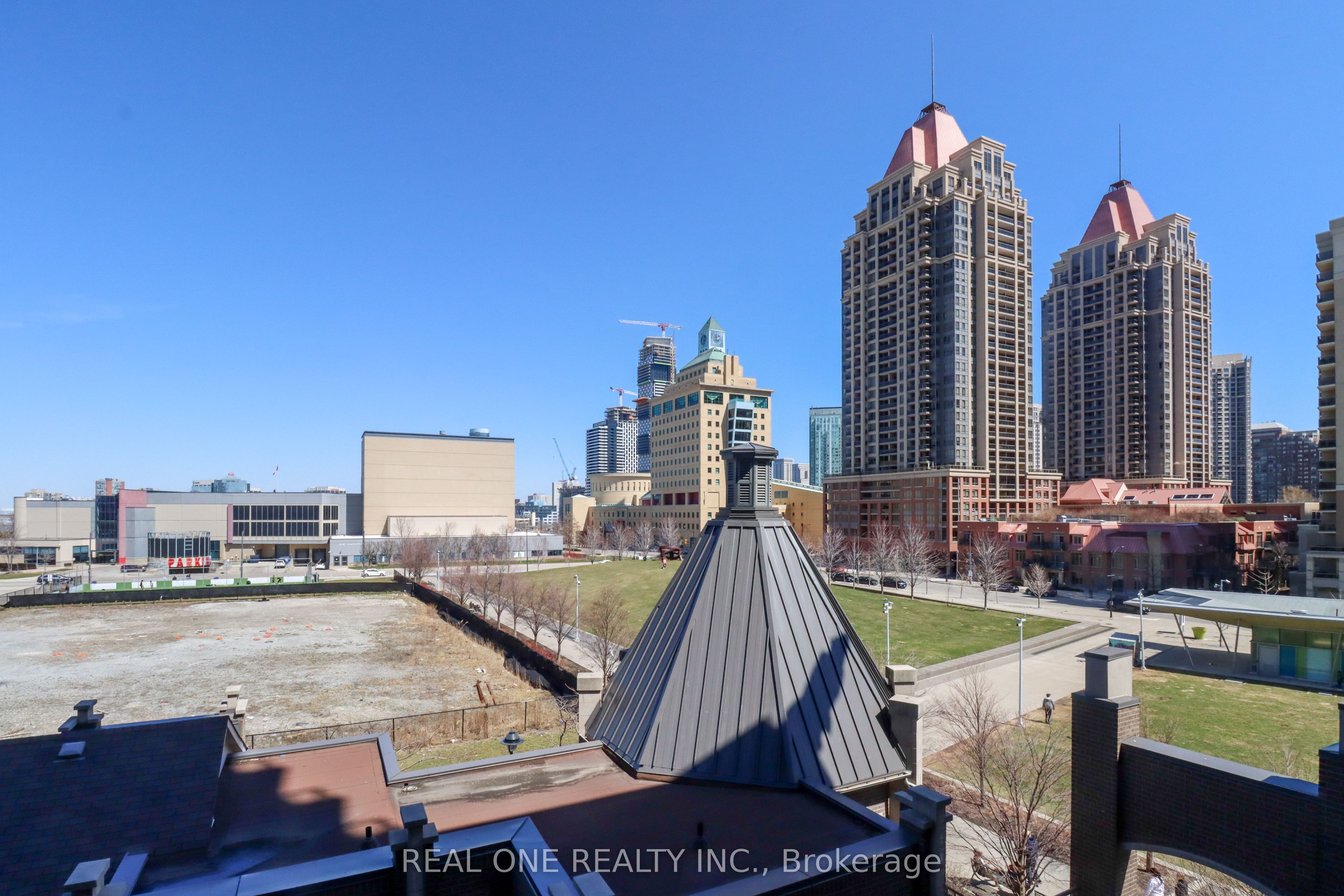 MLS #W12373102 image #18