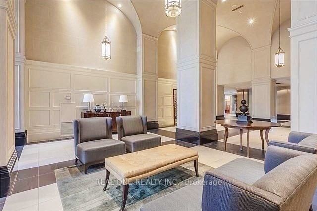 MLS #W12373102 image #5