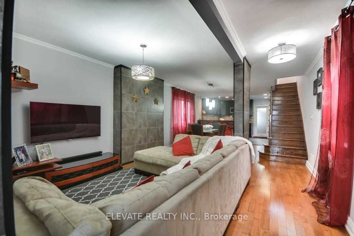 MLS #W12373343 image #2