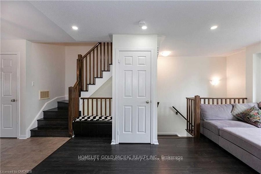 MLS #W12373456 image #10