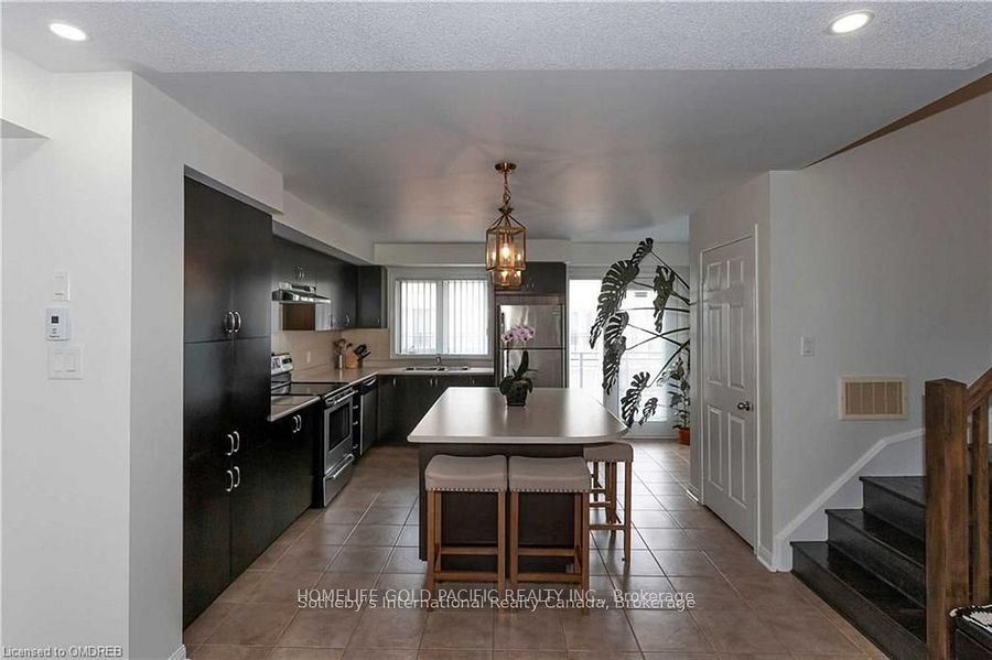 MLS #W12373456 image #2