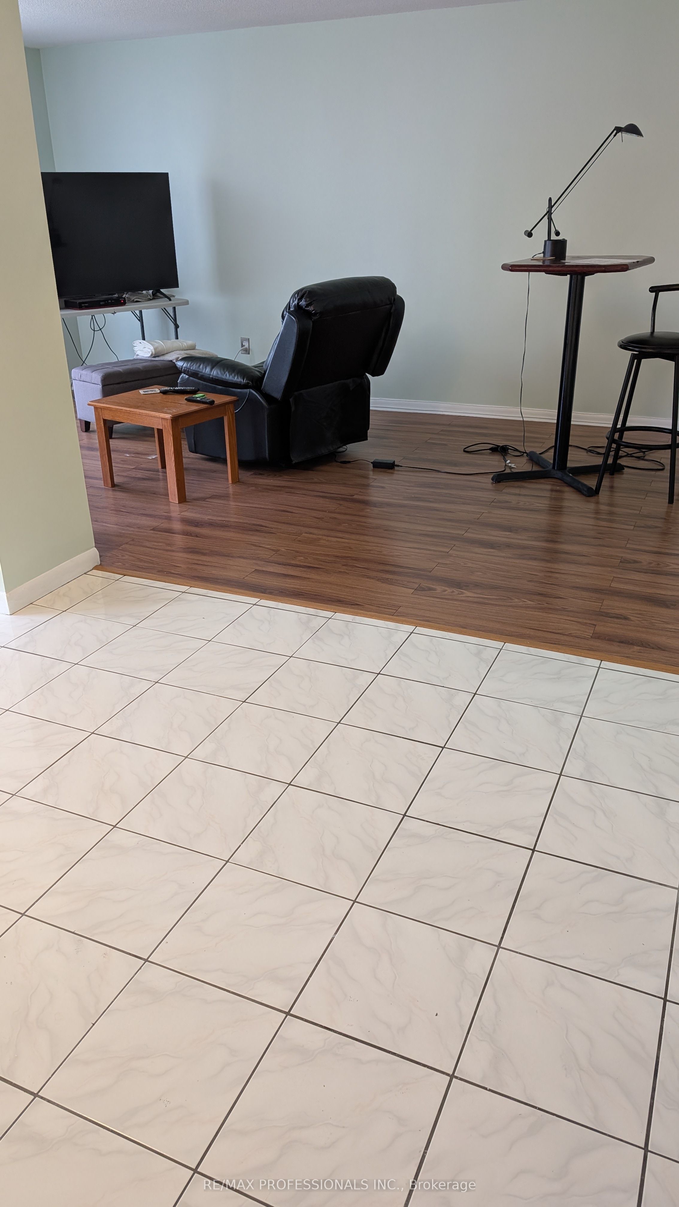 MLS #W12373698 image #6