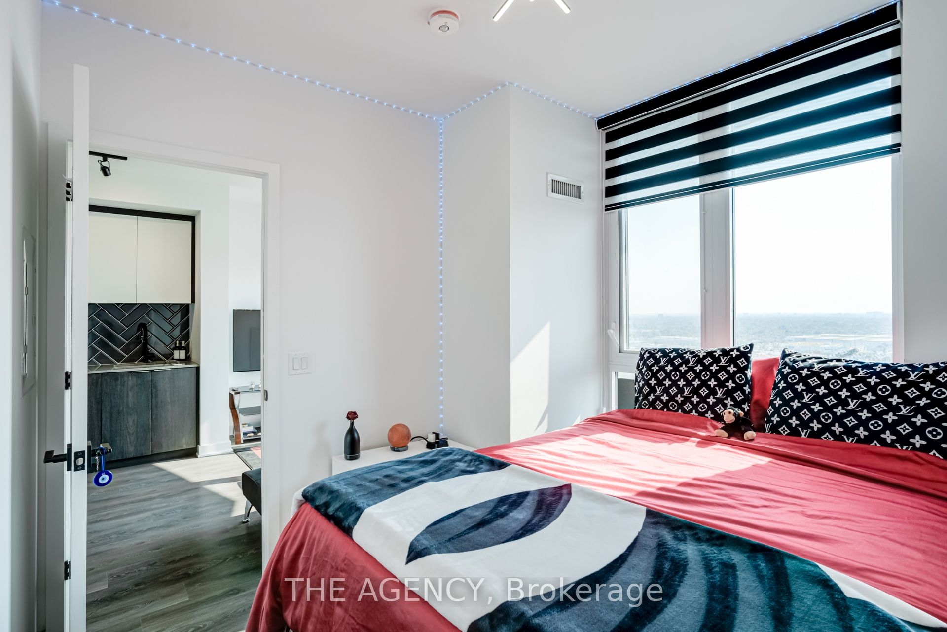 MLS #W12373774 image #13