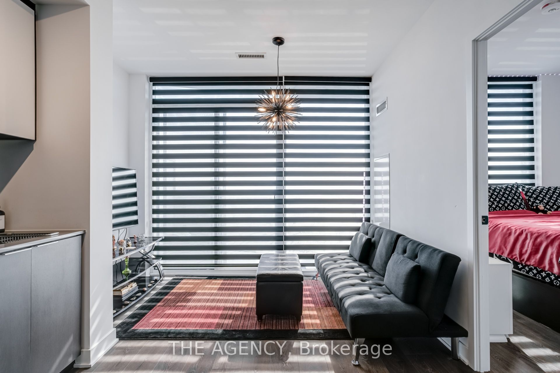 MLS #W12373774 image #7