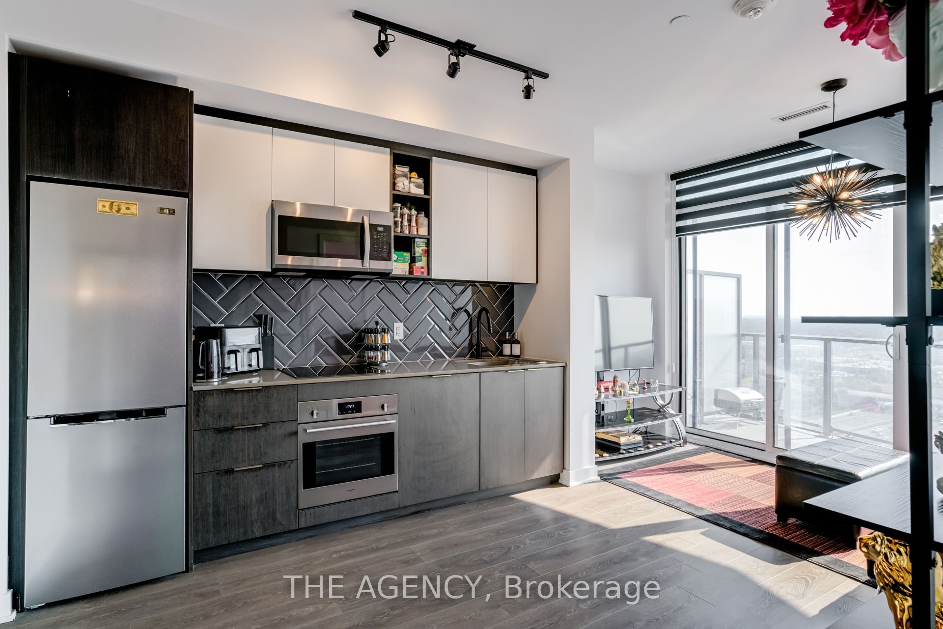 MLS #W12373774 image #9