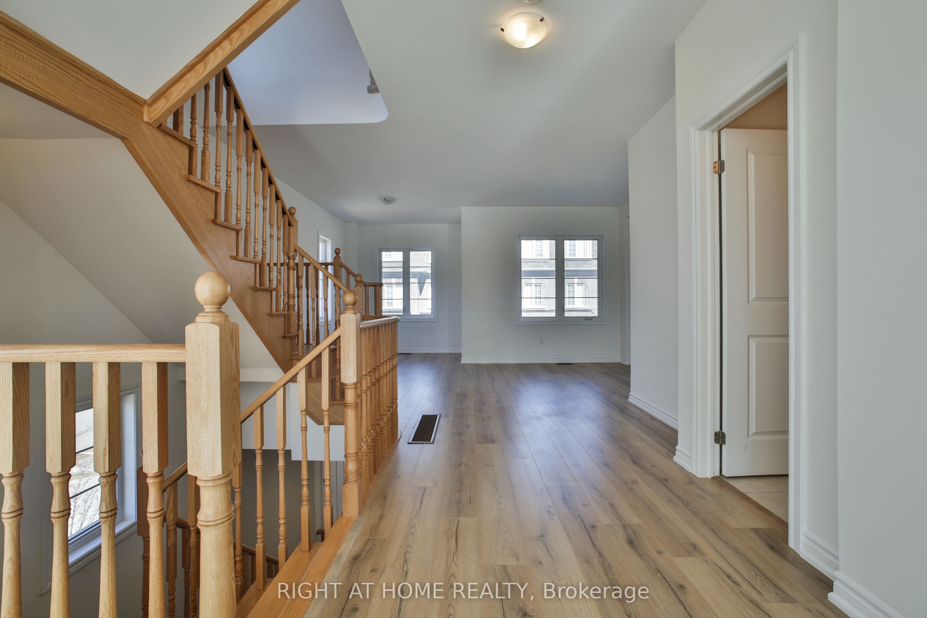 MLS #W12373859 image #12