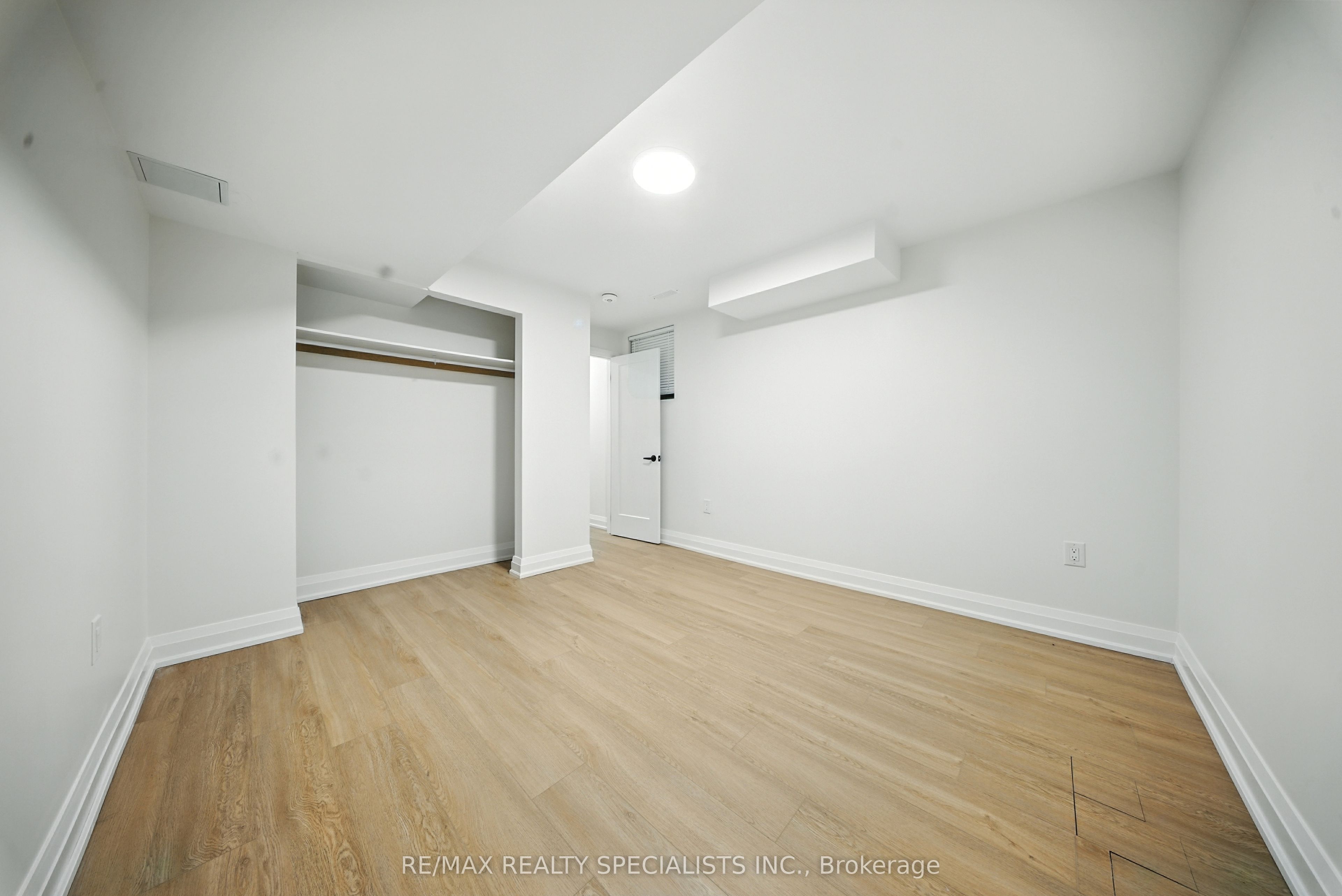 MLS #W12374622 image #13