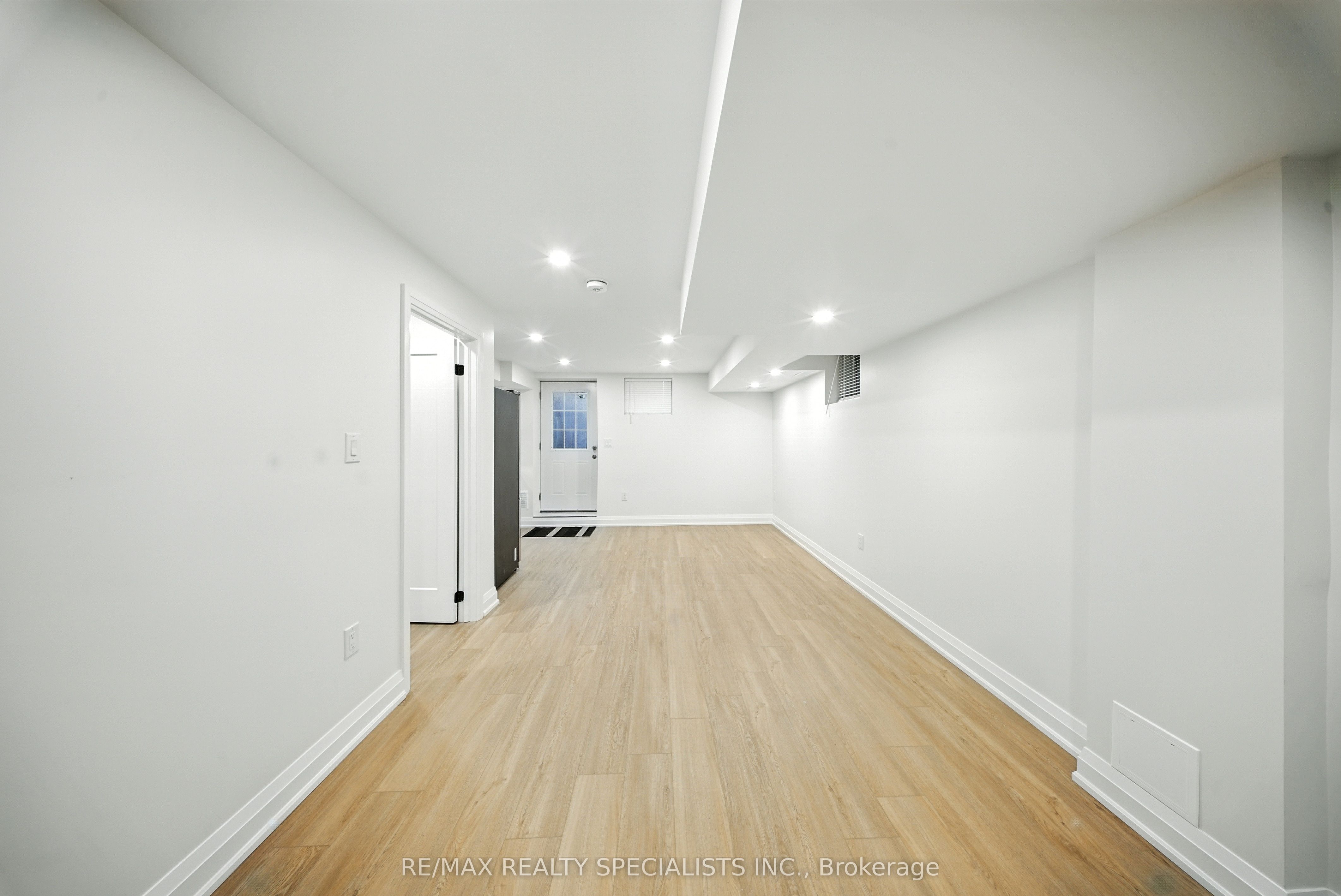 MLS #W12374622 image #9