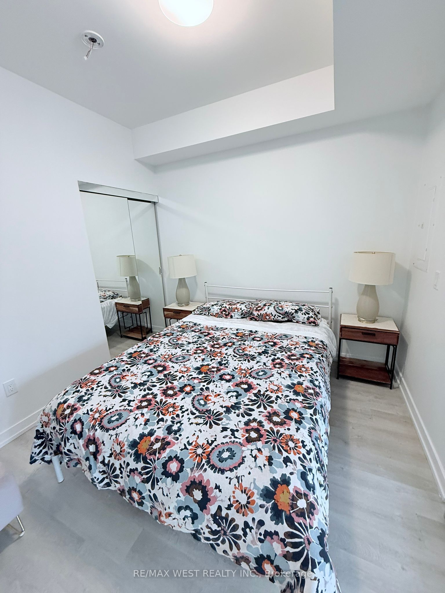 MLS #W12374636 image #2