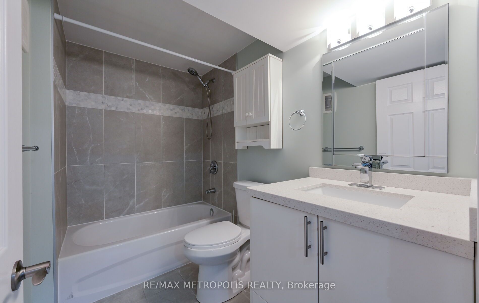 MLS #W12375540 image #19